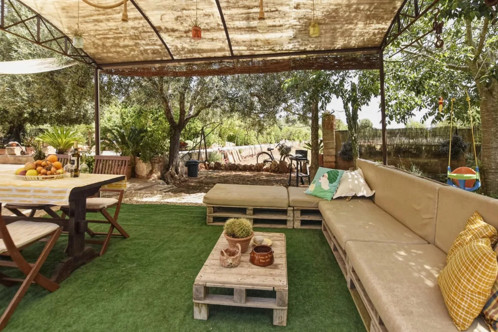 Montserrat-Terrace balcony