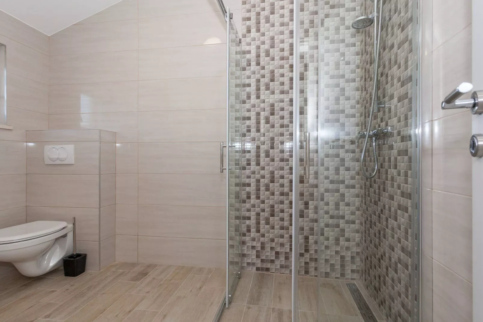 Seaside Villa Marin-Bathroom