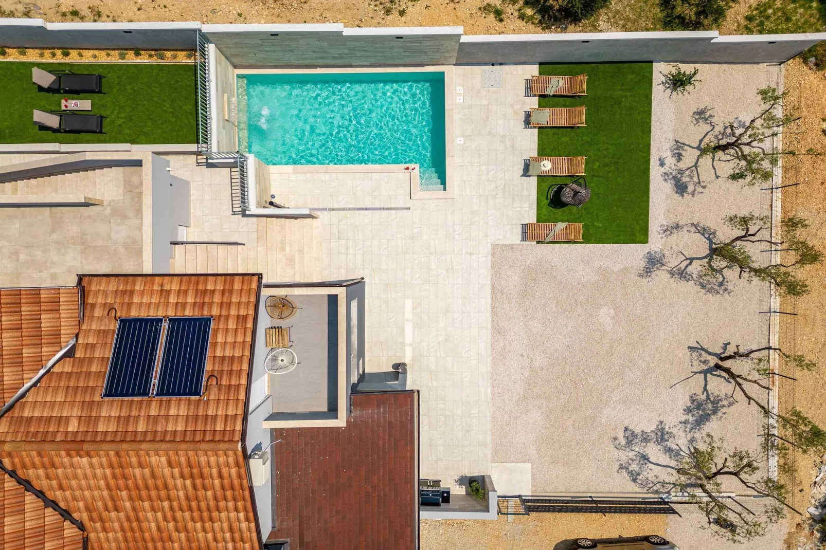 Villa Pezer with heated pool & sauna-Extérieur été