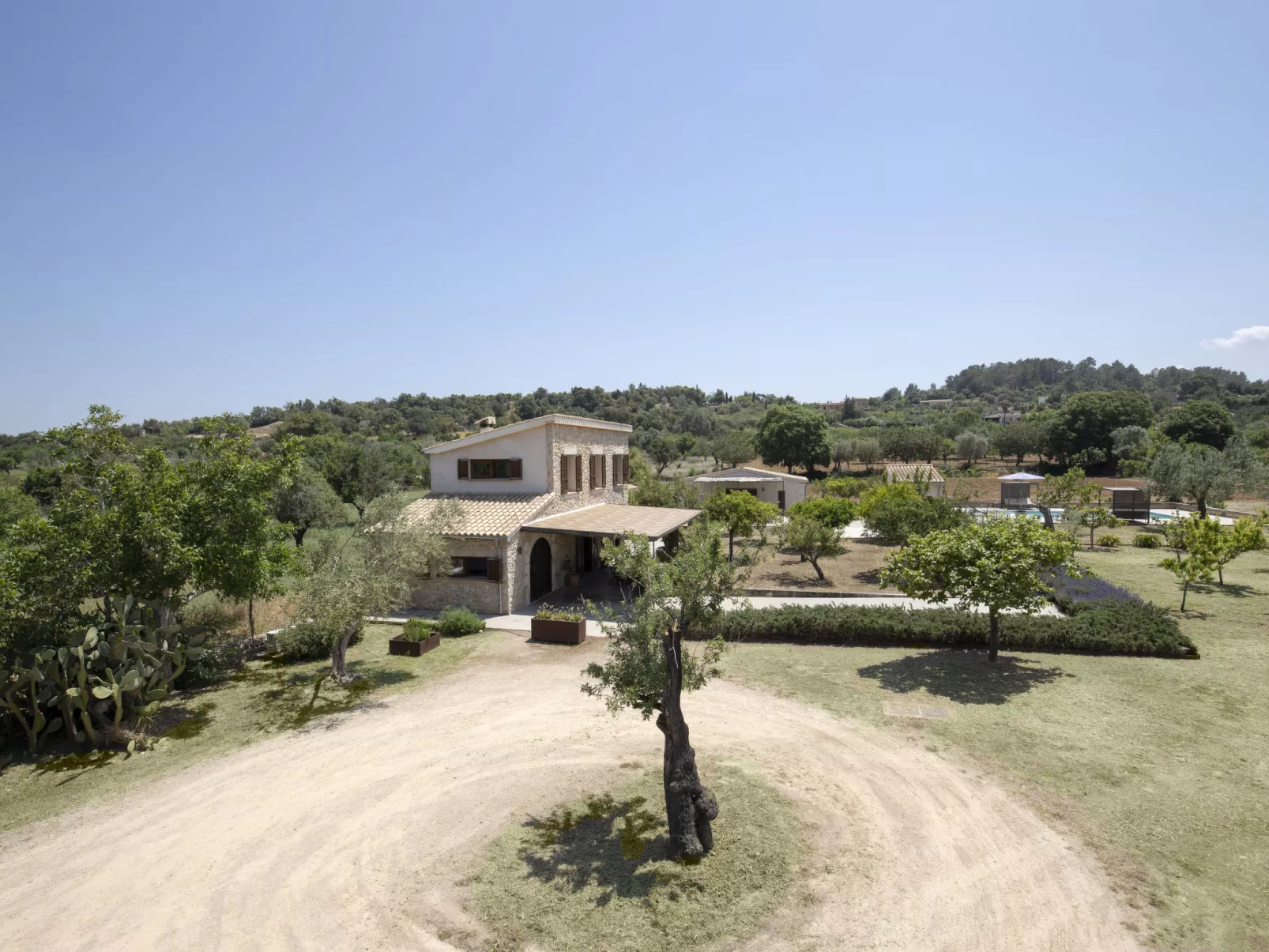 Cas Ciutada-Draußen