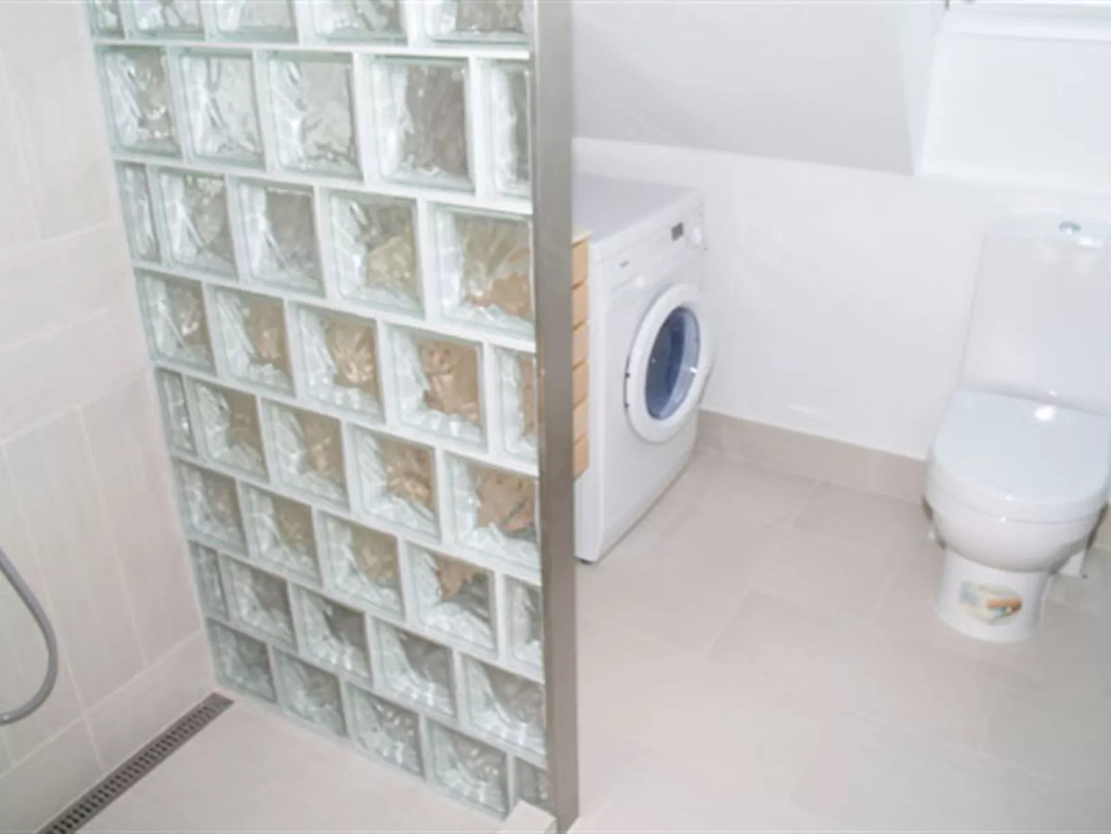 "Thomine" - 2.5km from the sea-Inside