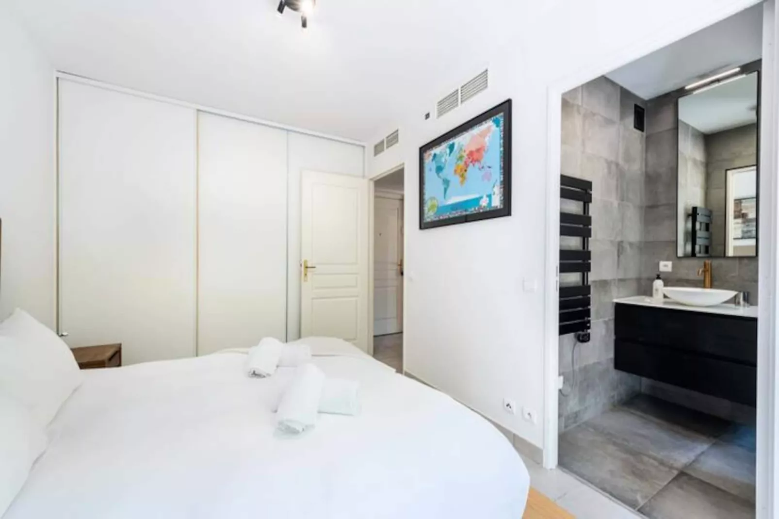 Résidence 2p Rez-de-jardin Avec Piscine – Calme, Parking Privé-Untagged