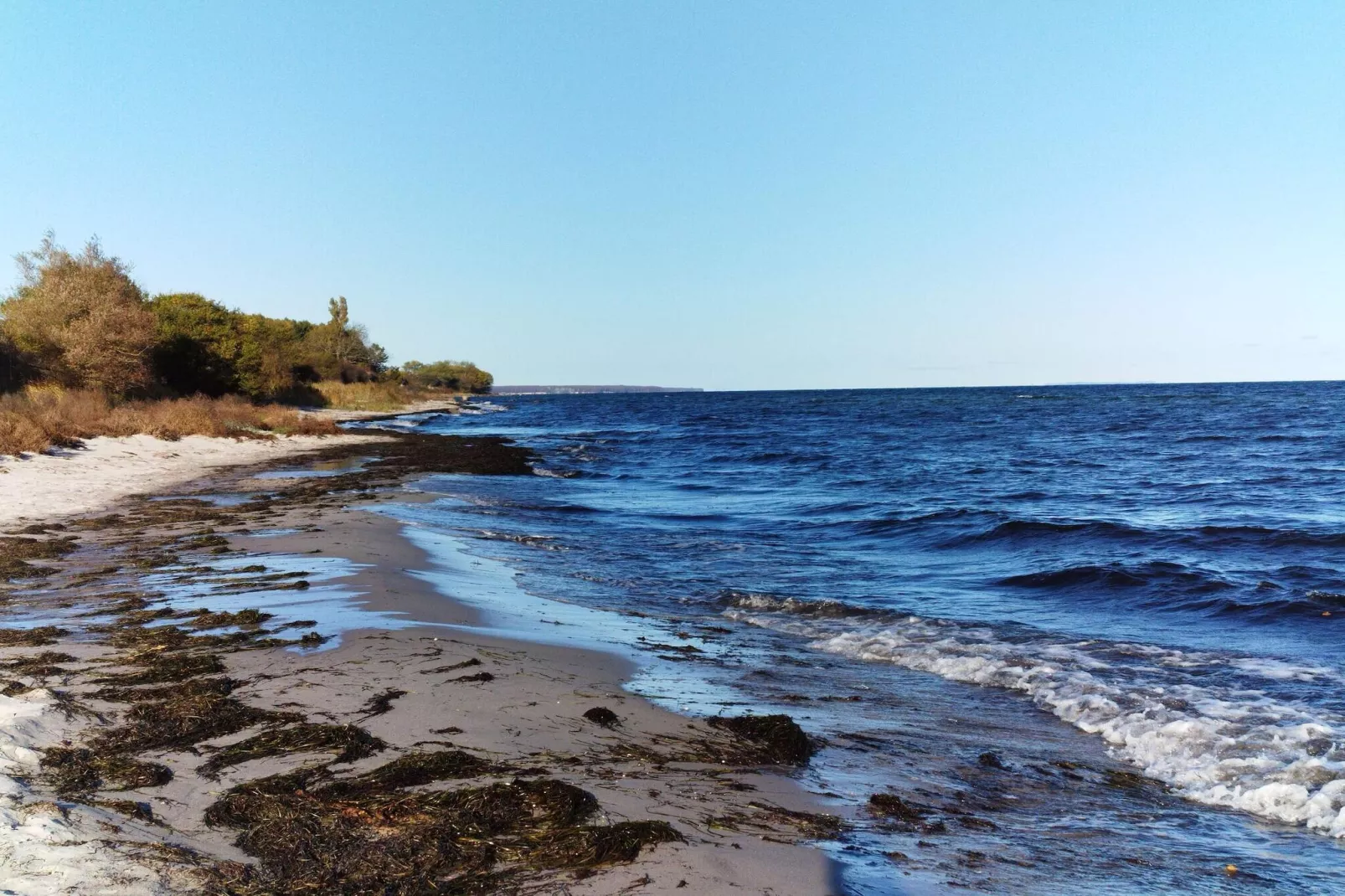 Tranquil Beach Retreat - By Traum-Water view