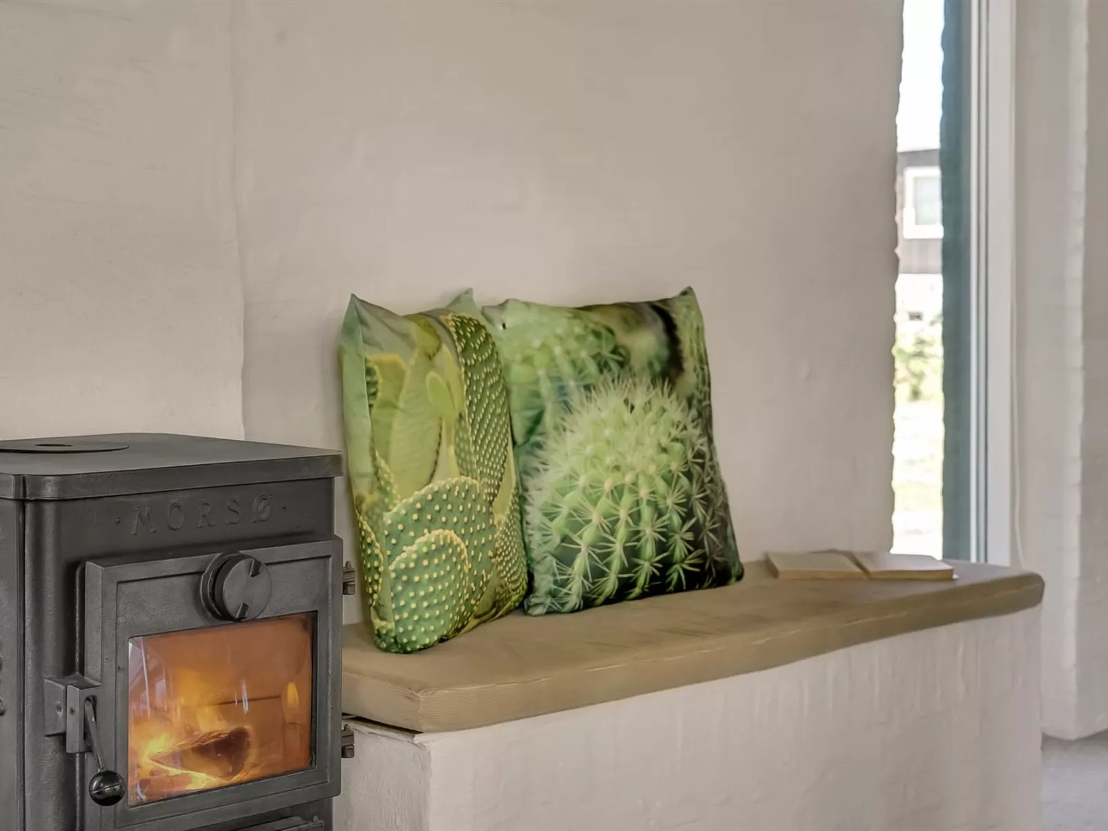 "Undine" - 300m from the sea-Inside