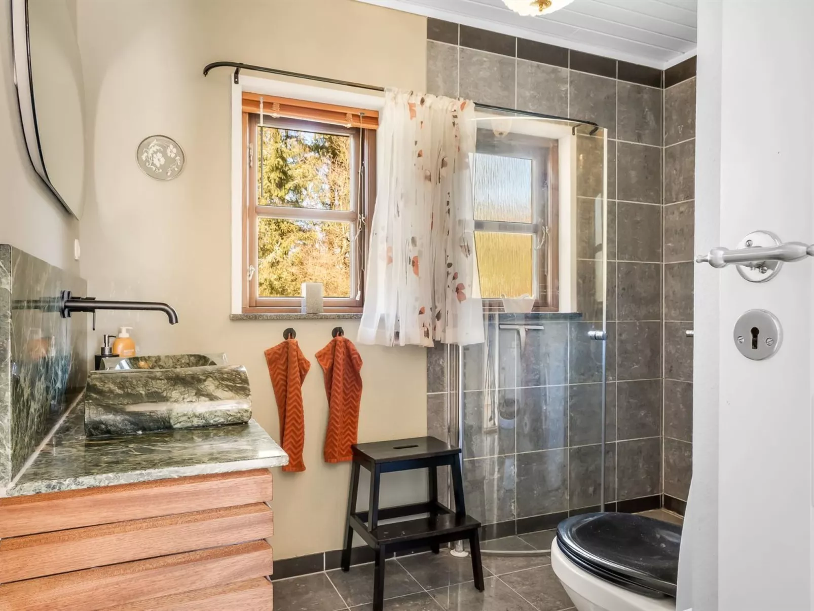 "Marla" - 1.1km from the sea-Inside