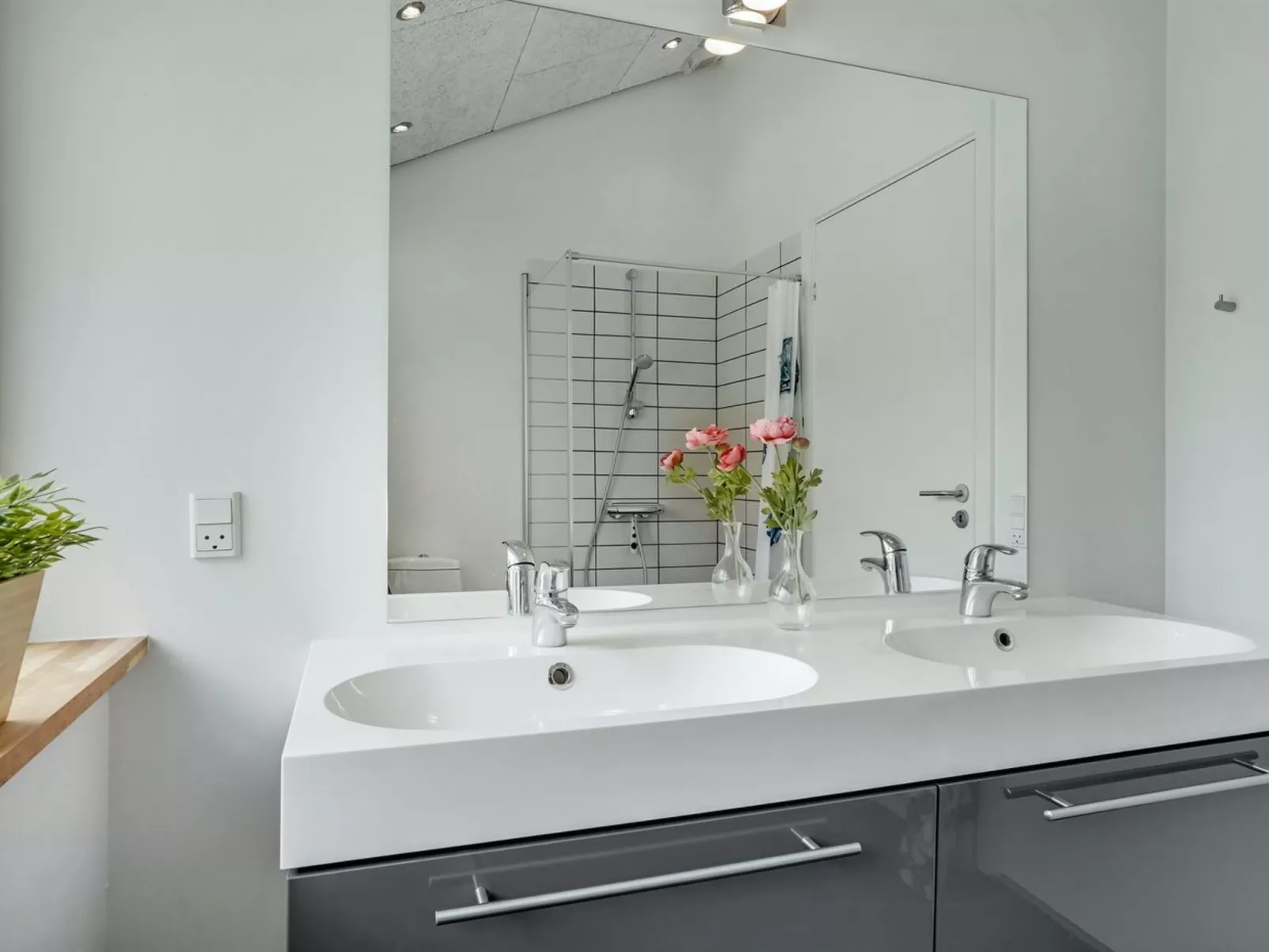 "Minna" - 975m from the sea-Dedans