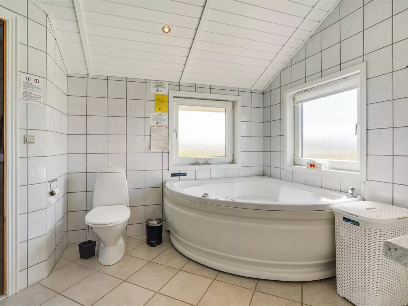 "Freek" - 400m from the sea-Inside