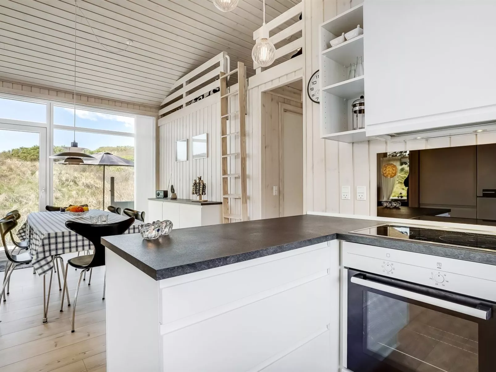 "Ejnarine" - 300m from the sea-Inside