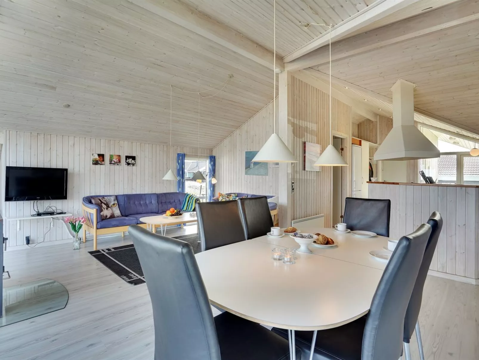 "Zaga" -  from the sea-Dedans