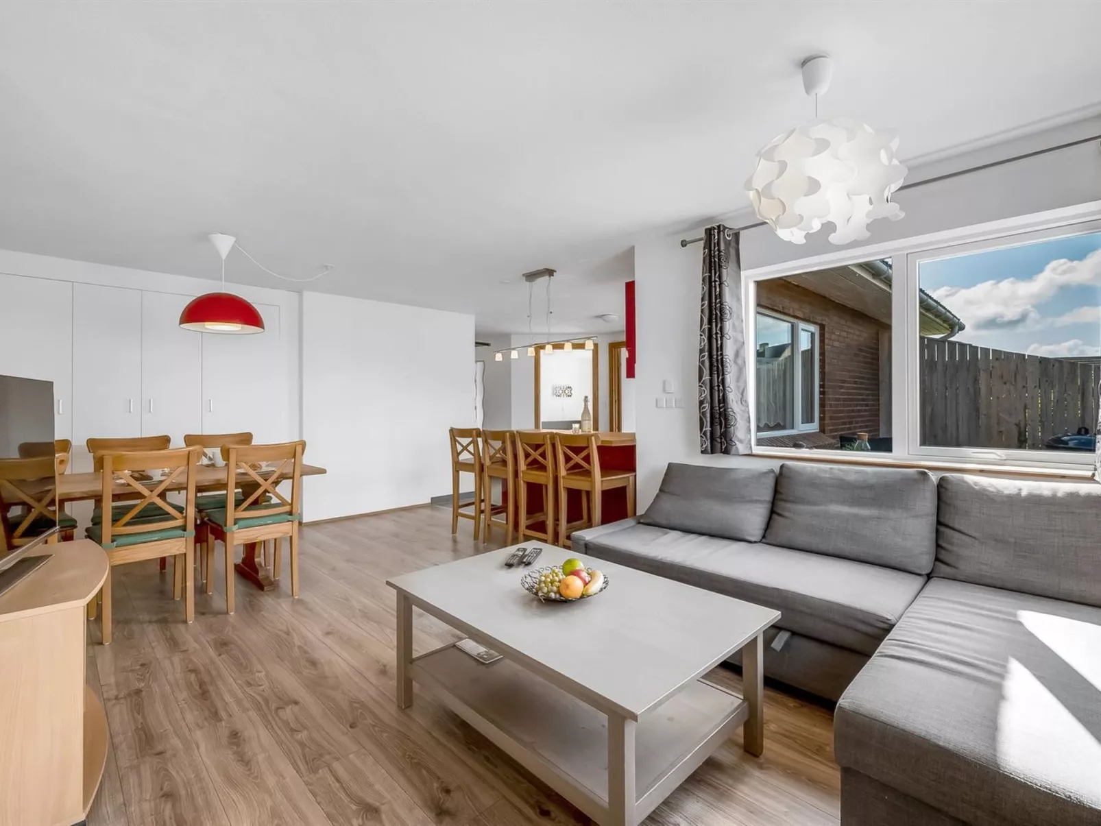 "Heming" - 100m from the sea-Inside