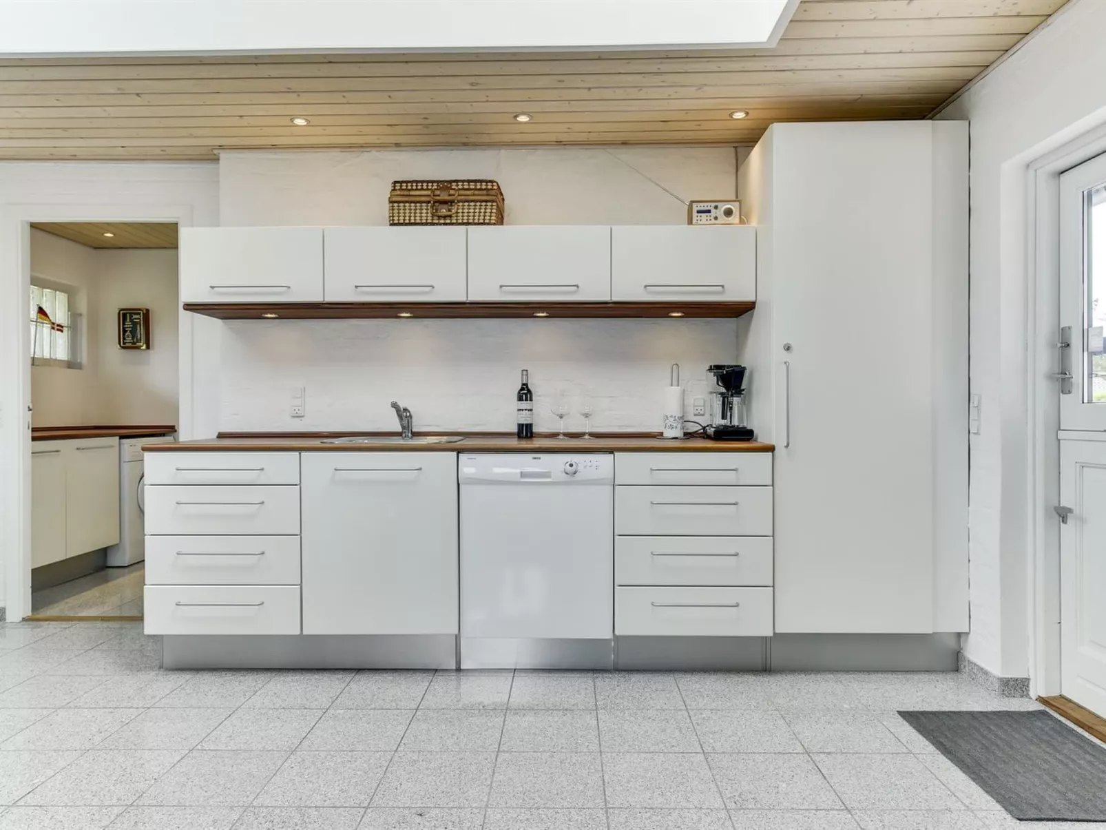 "Bedri" - 800m from the sea-Inside