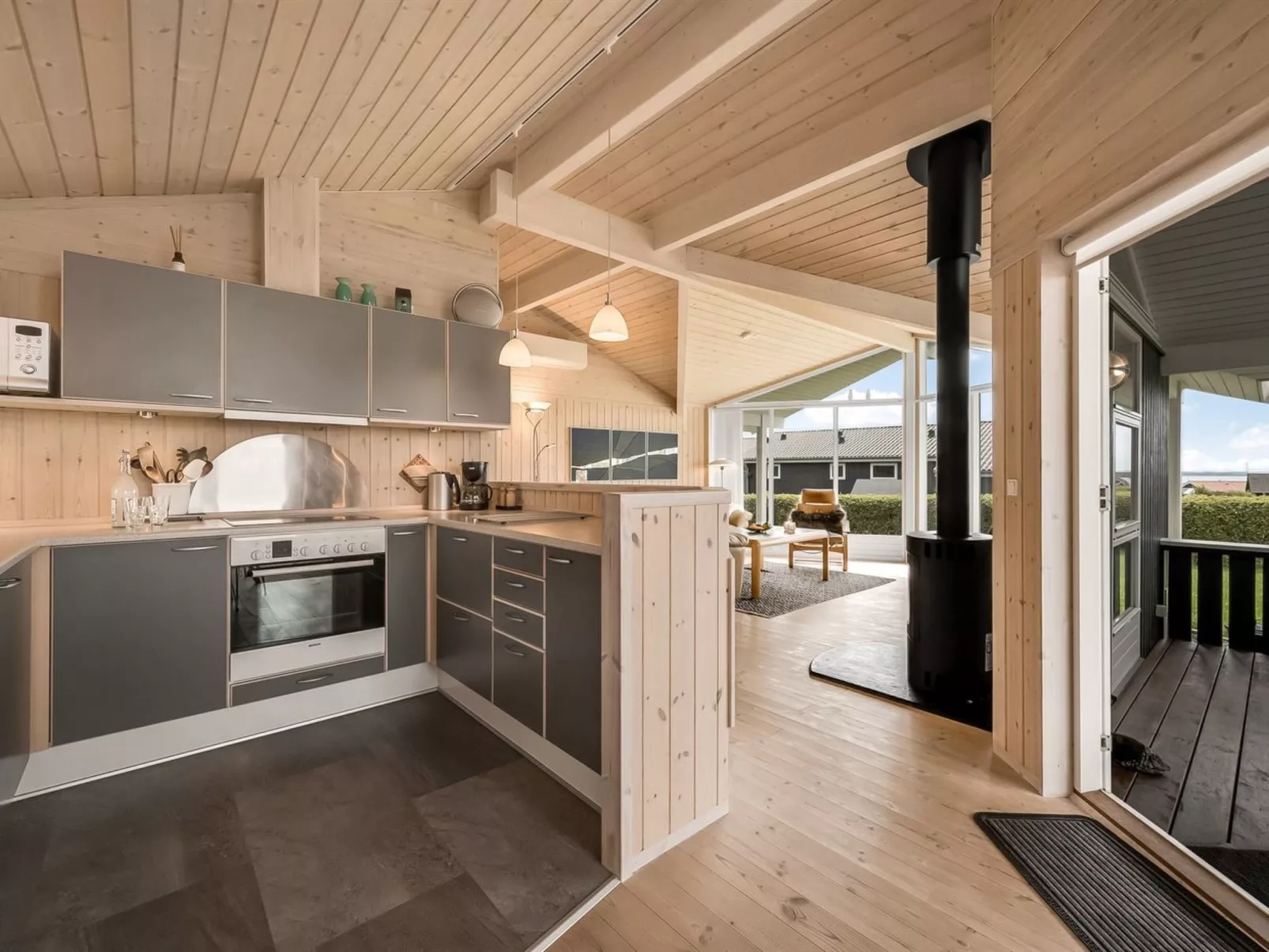 "Lucio" - 350m to the fjord-Inside