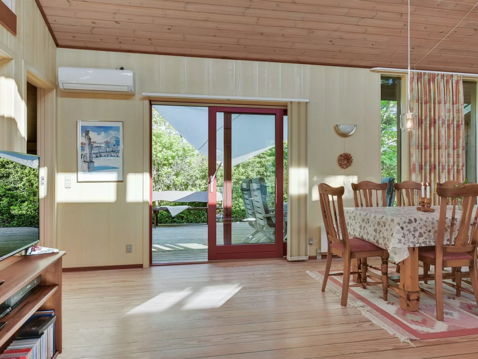 "Norwin" - 250m from the sea-Inside