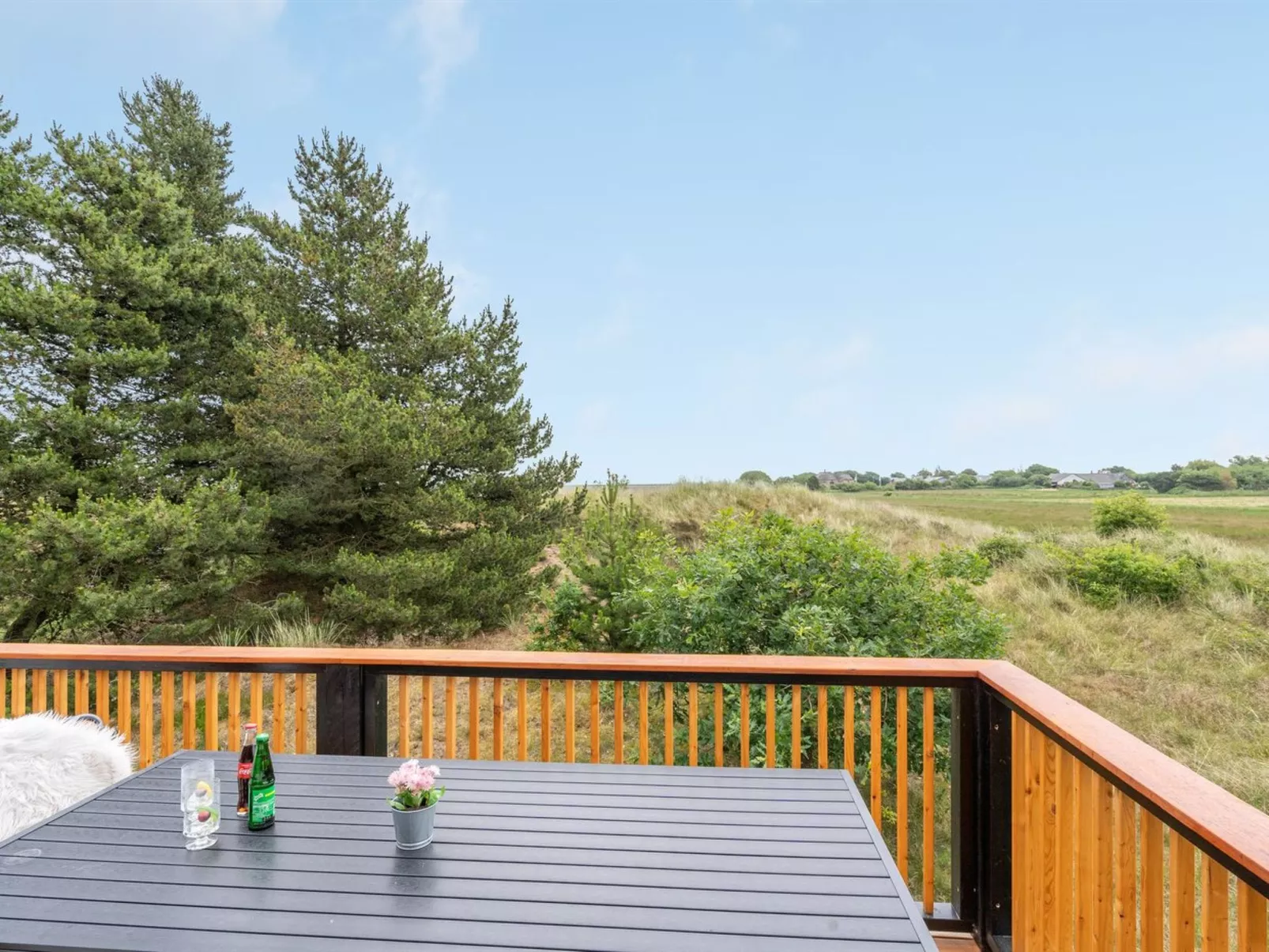 "Jorinde" - 2.8km from the sea-Outside