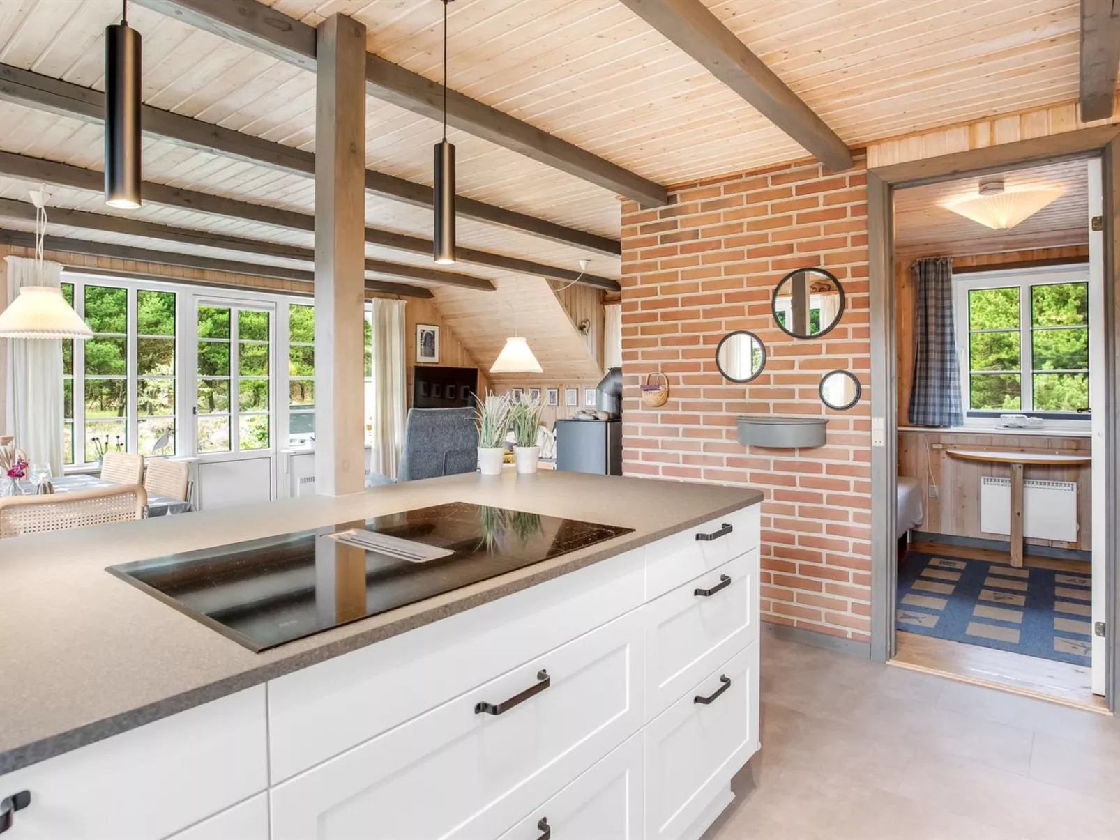 "Hakun" - 4km from the sea-Dedans