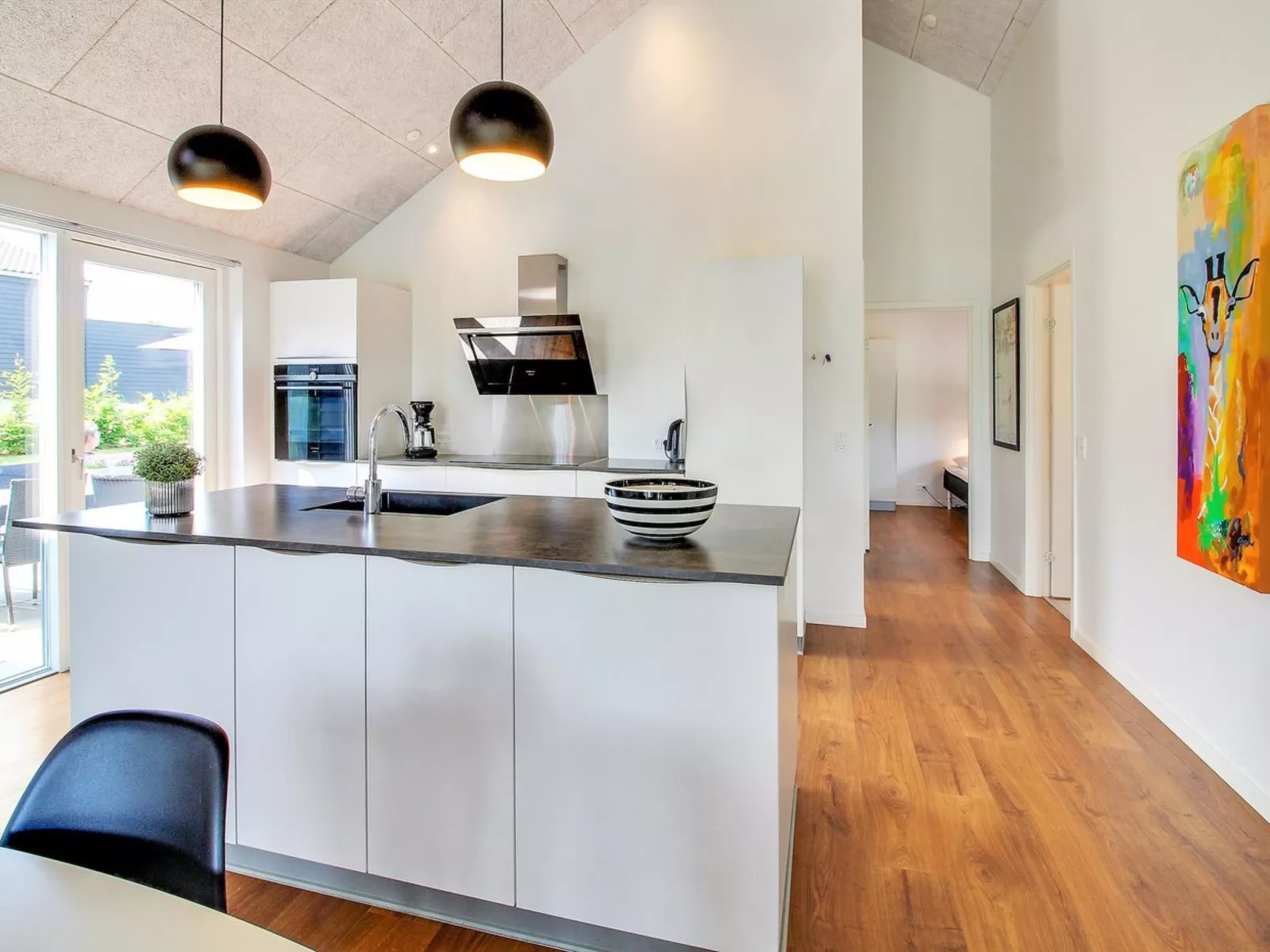 "Thorfin" - 200m from the sea-Inside