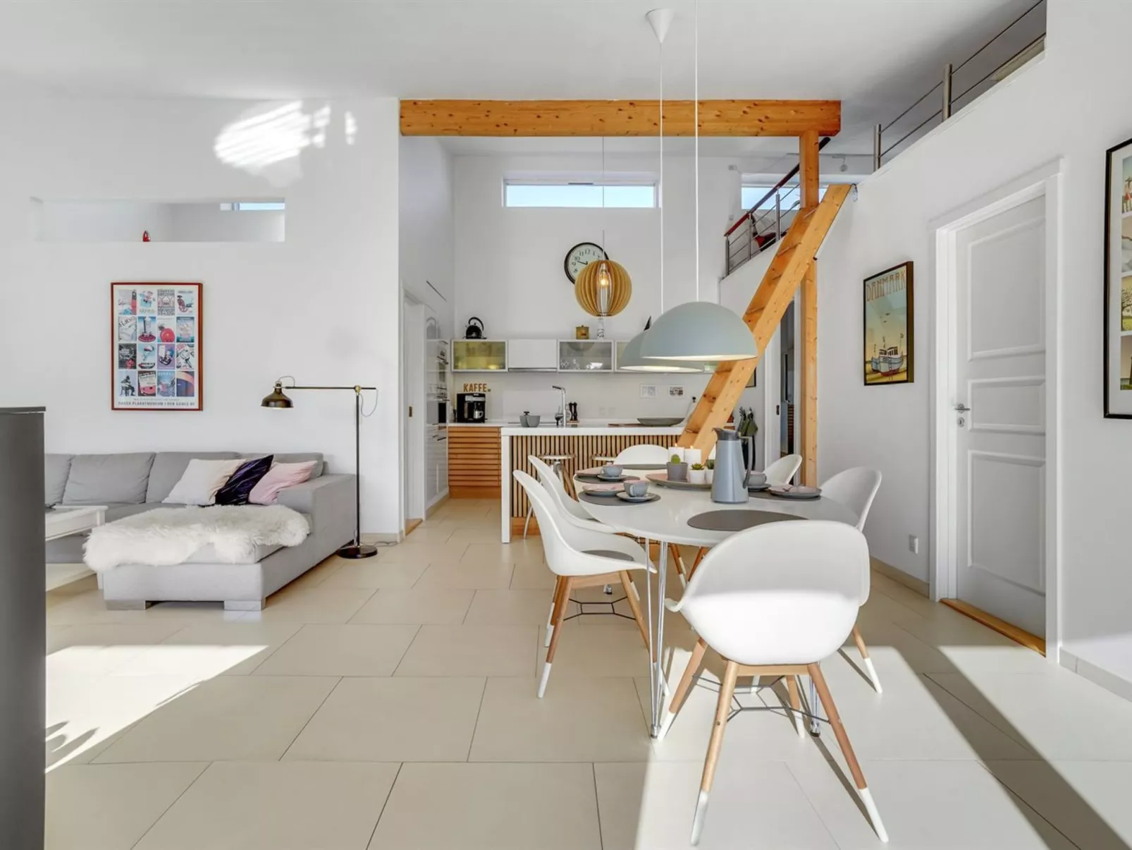 "Biorn" - 70m from the sea-Inside