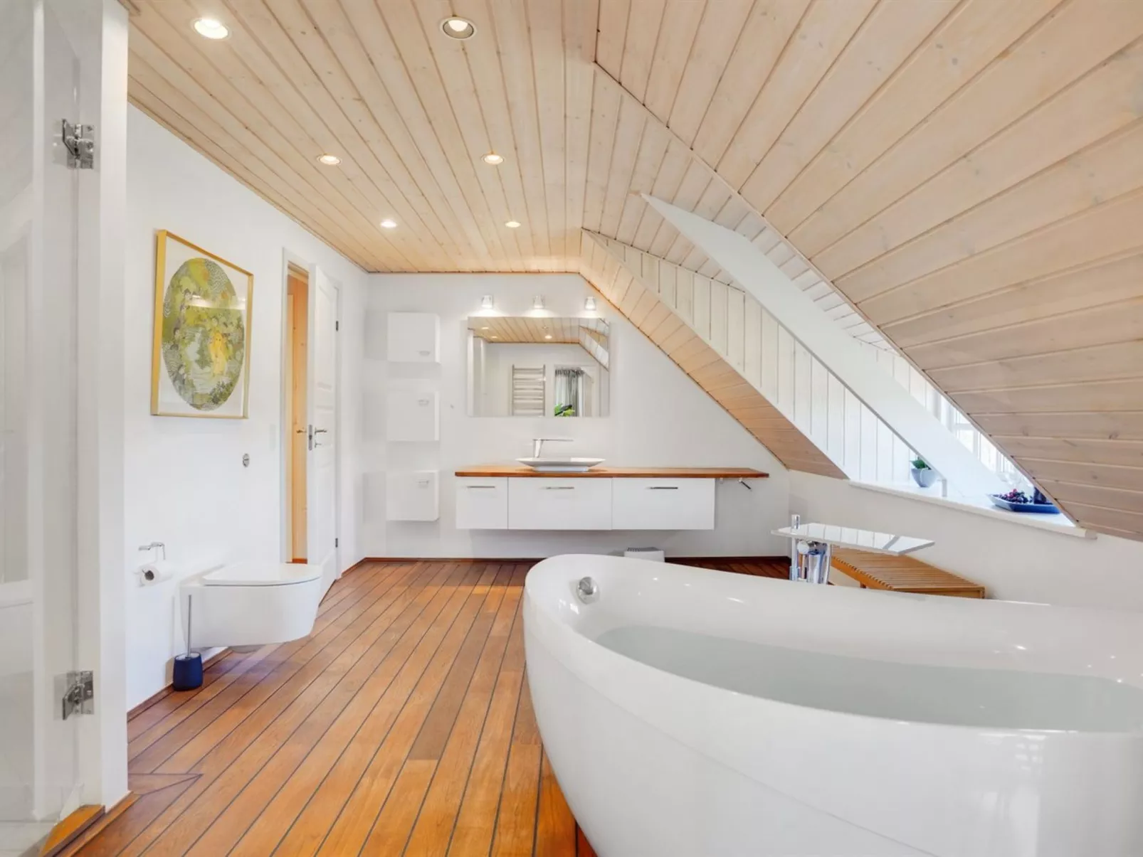 "Gertrudis" - 2km to the fjord-Inside