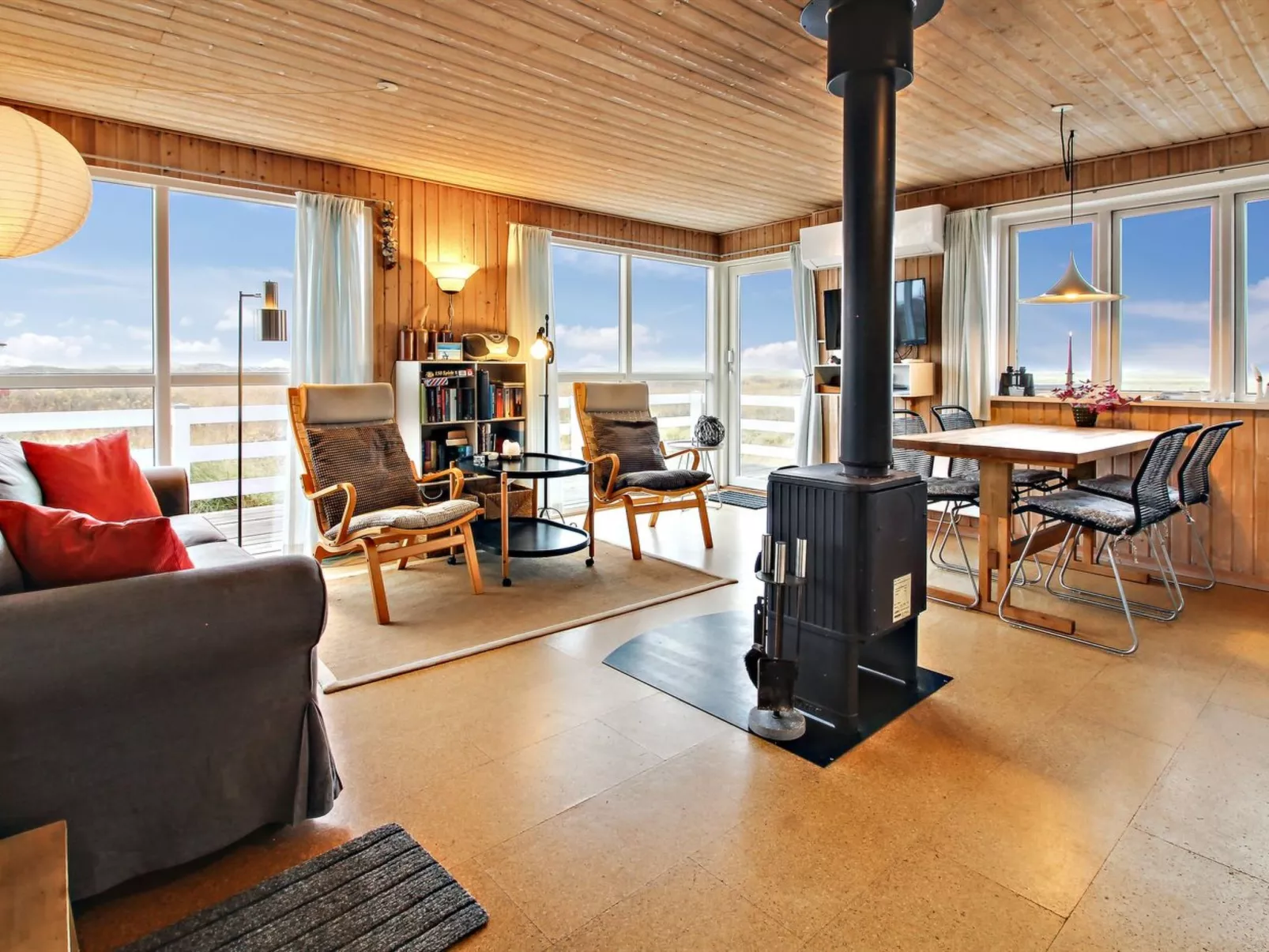 "Blomma" - 350m from the sea-Drinnen