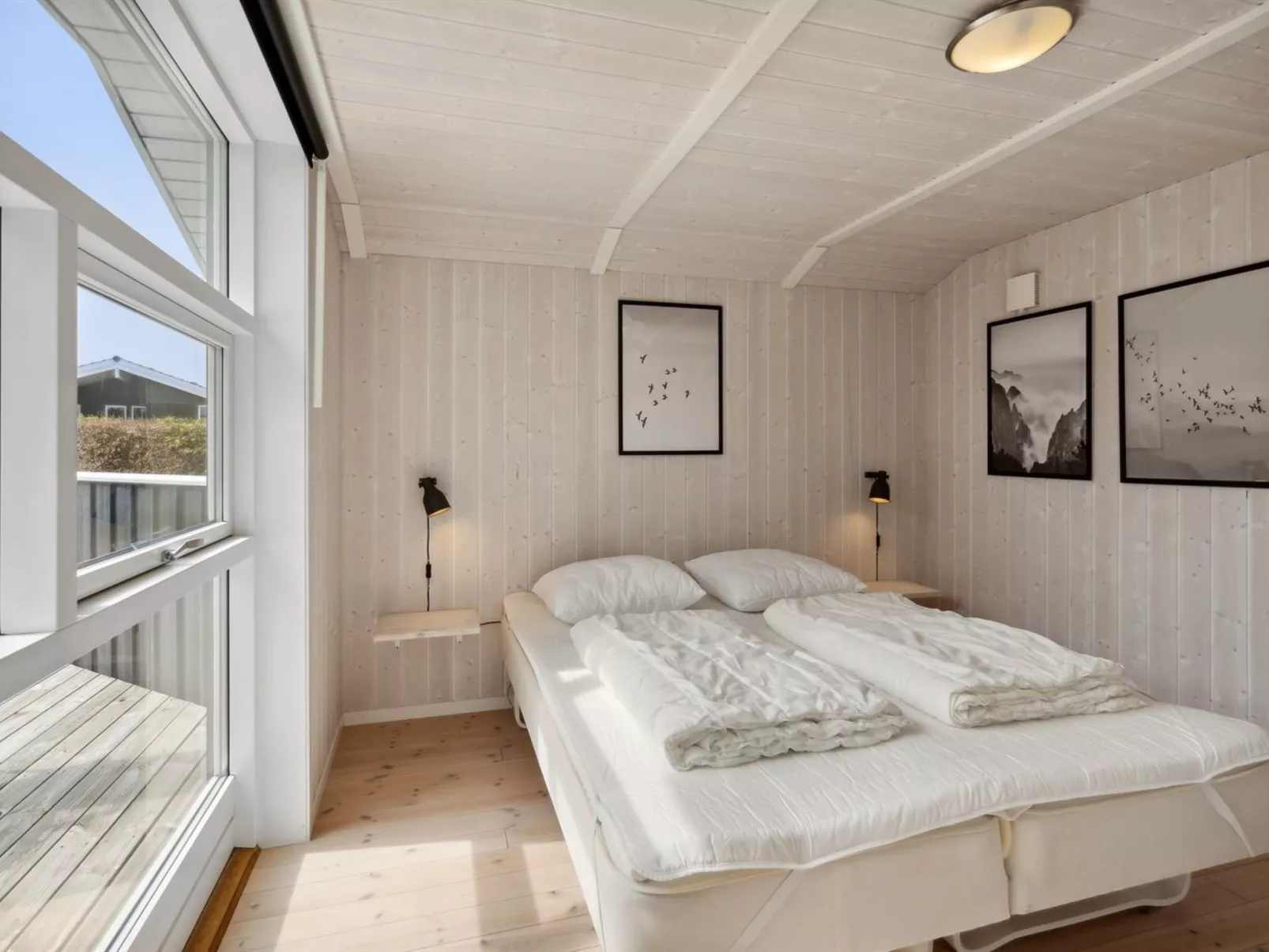 "Arnod" - 400m from the sea-Dedans