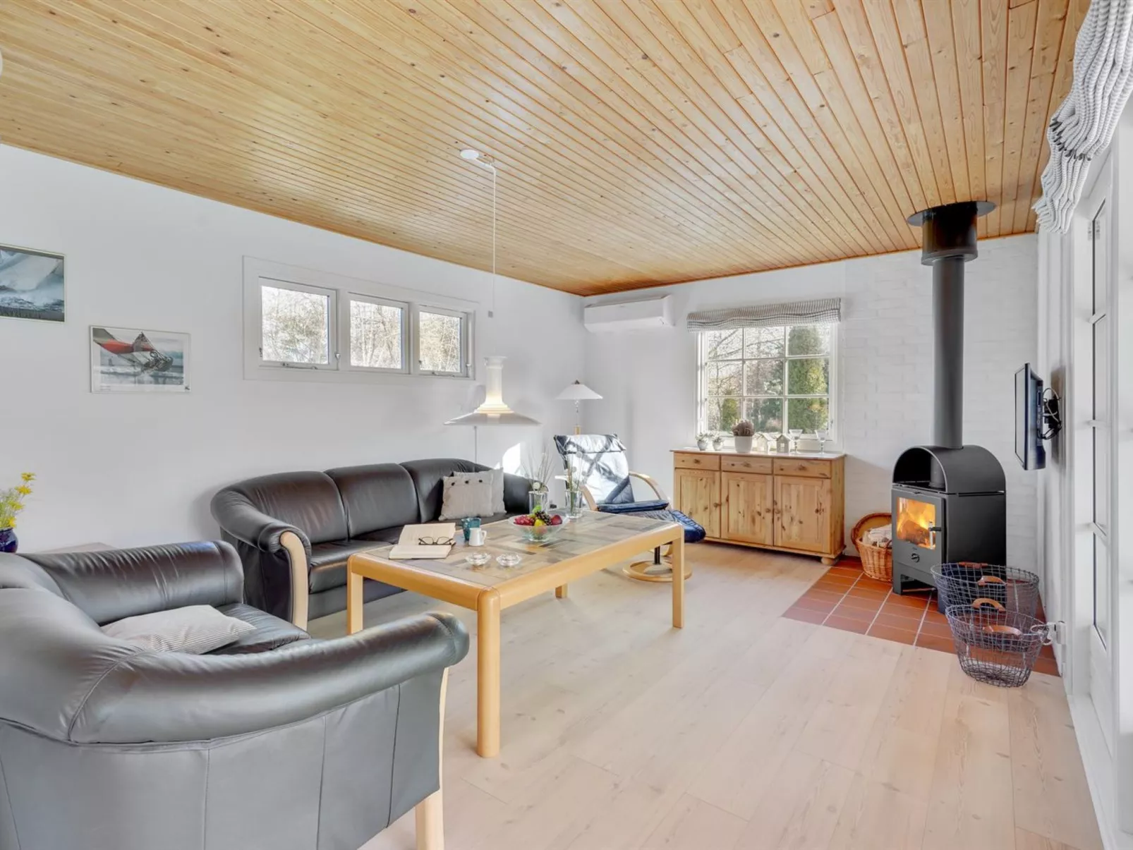 "Undis" - 660m from the sea-Drinnen