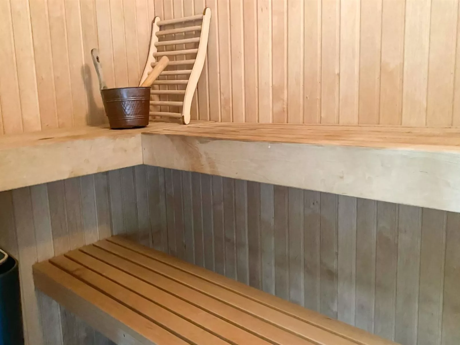 "Steen" - 800m from the sea-Drinnen