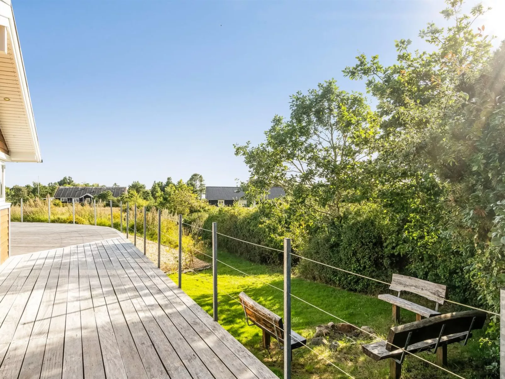 "Eljas" - 200m to the fjord-Outside