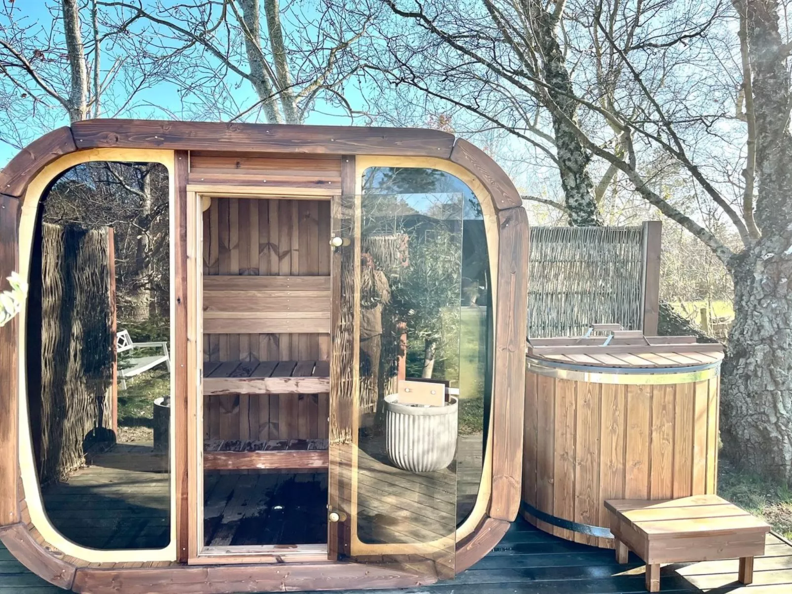 "Hævnir" - 1km from the sea-Dedans