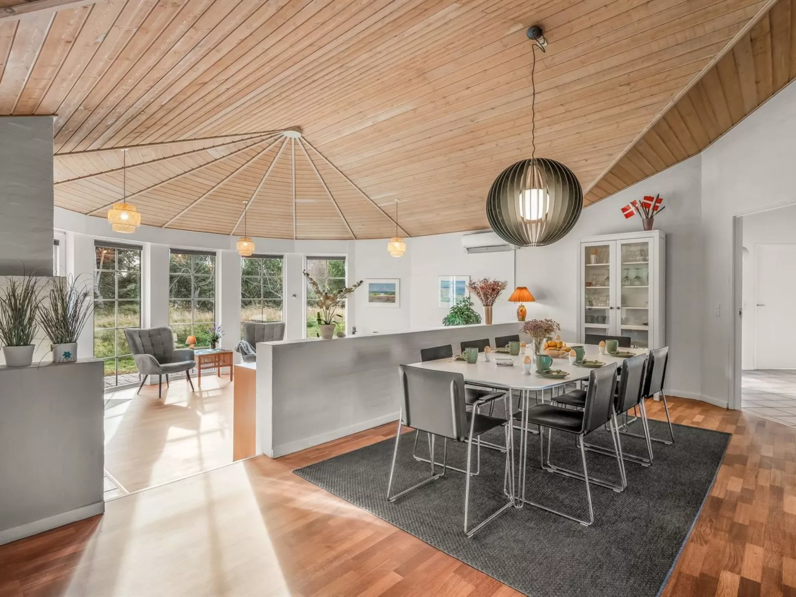 "Ingmund" - 2km from the sea-Inside