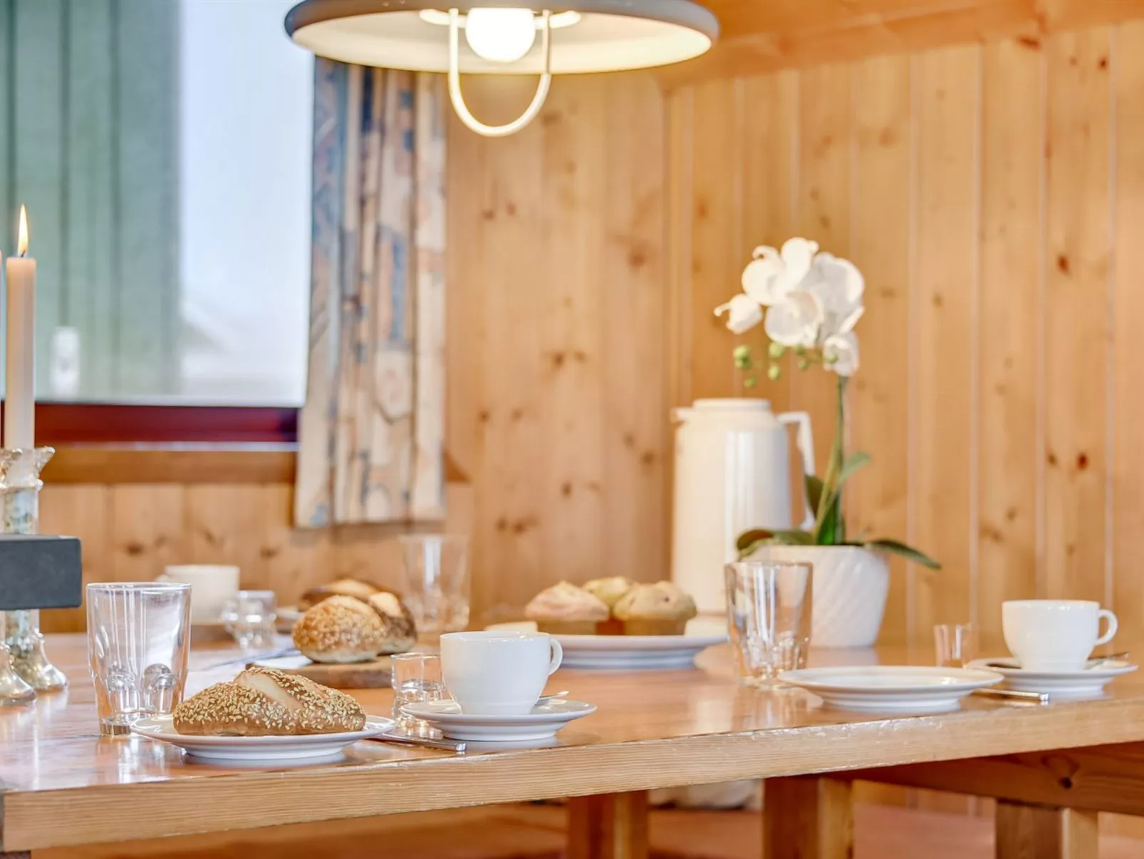 "Rayne" -  from the sea-Drinnen