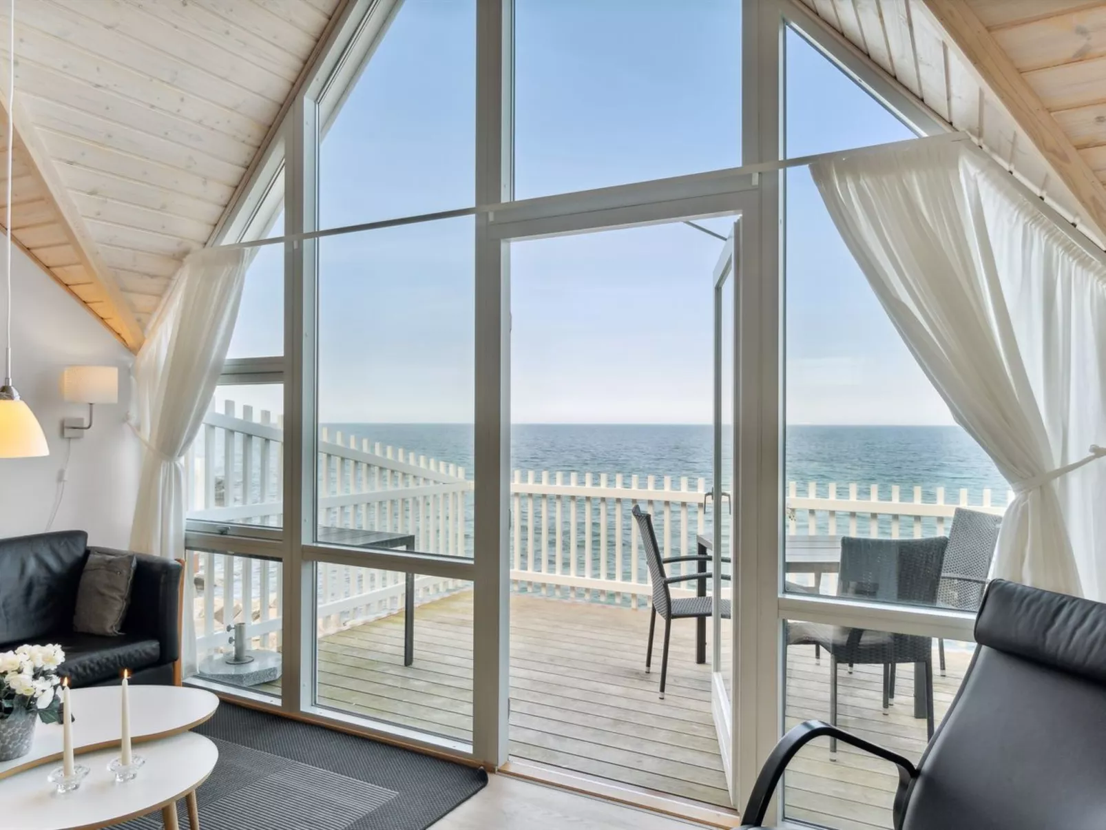 "Fridhild" - 10m from the sea-Inside