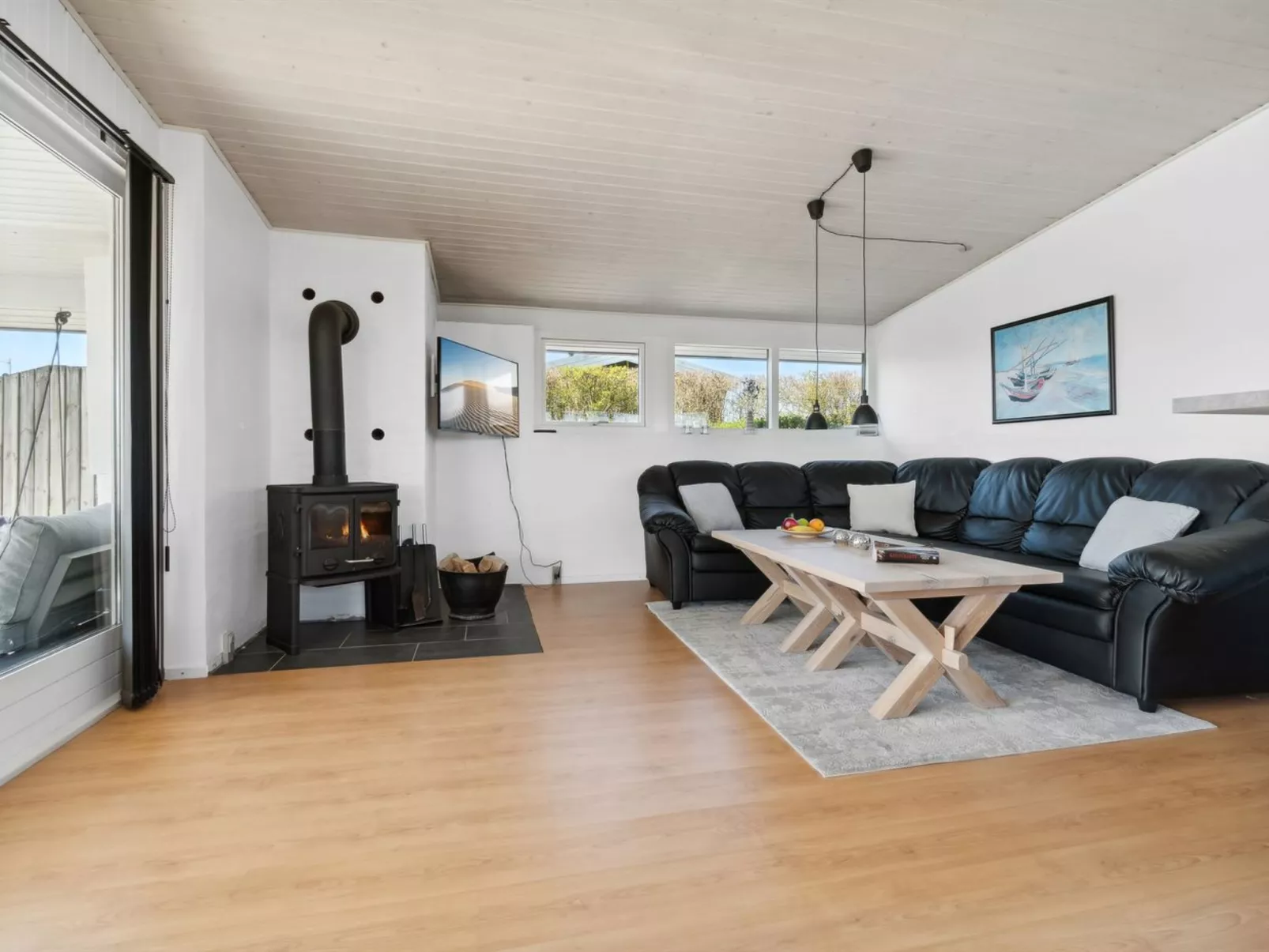 "Peetu" - 200m to the fjord-Inside