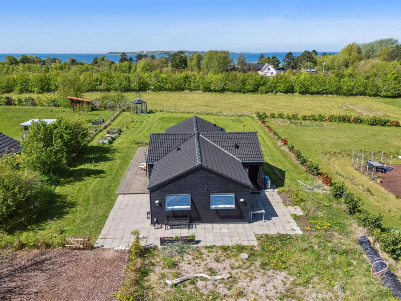 "Gregor" - 300m from the sea-Outside