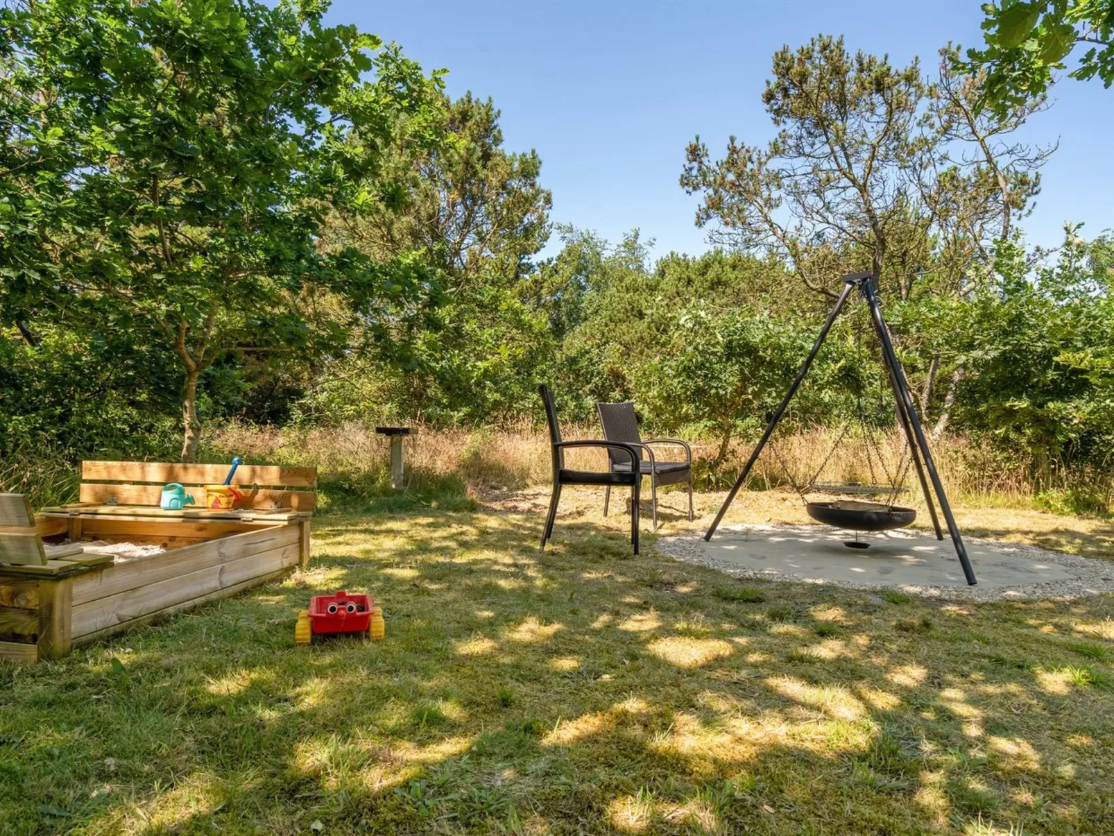 "Sebastian" - 100m to the fjord-Outside