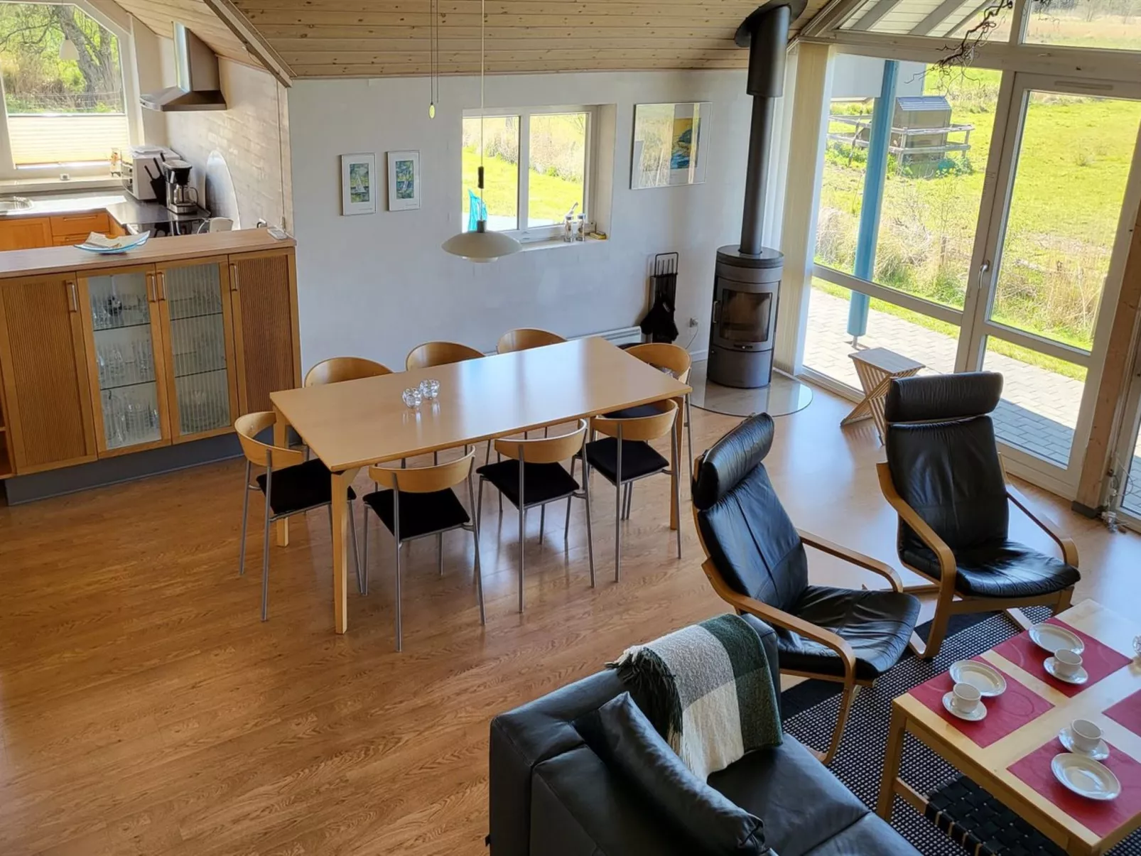 "Sigbritt" - 100m from the sea-Drinnen