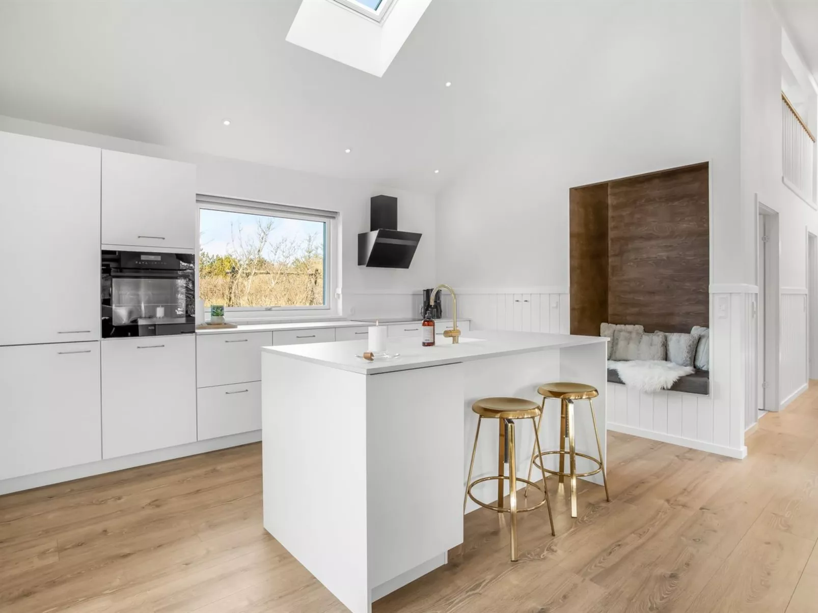 "Edmond" - 995m from the sea-Drinnen