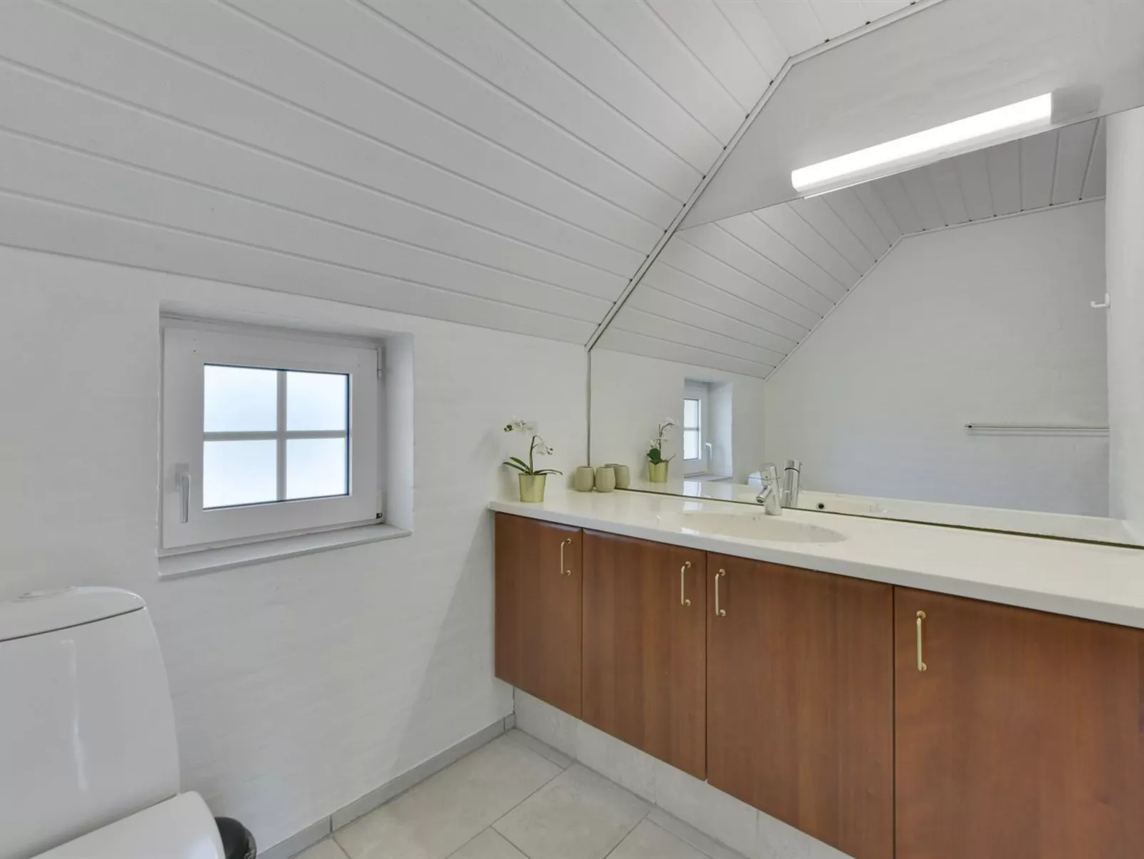 "Jorkin" - 1.8km from the sea-Inside