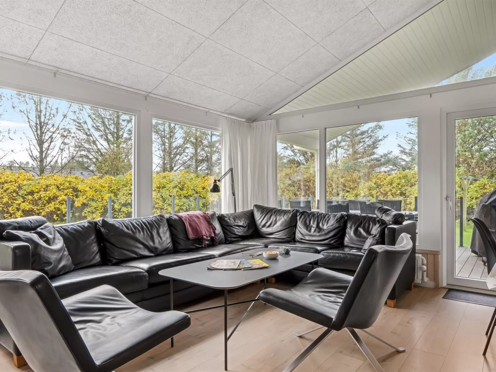 "Franke" - 1.1km from the sea-Inside