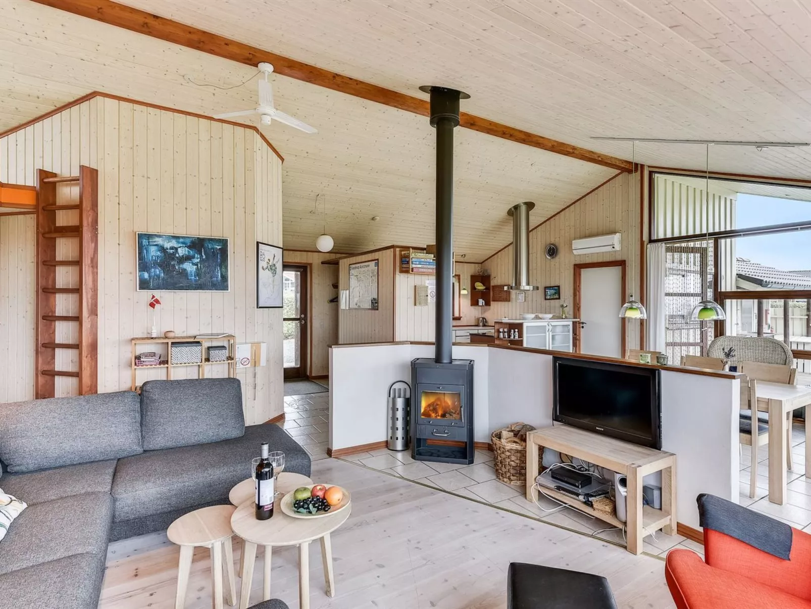 "Mervi" - 300m to the fjord-Dedans