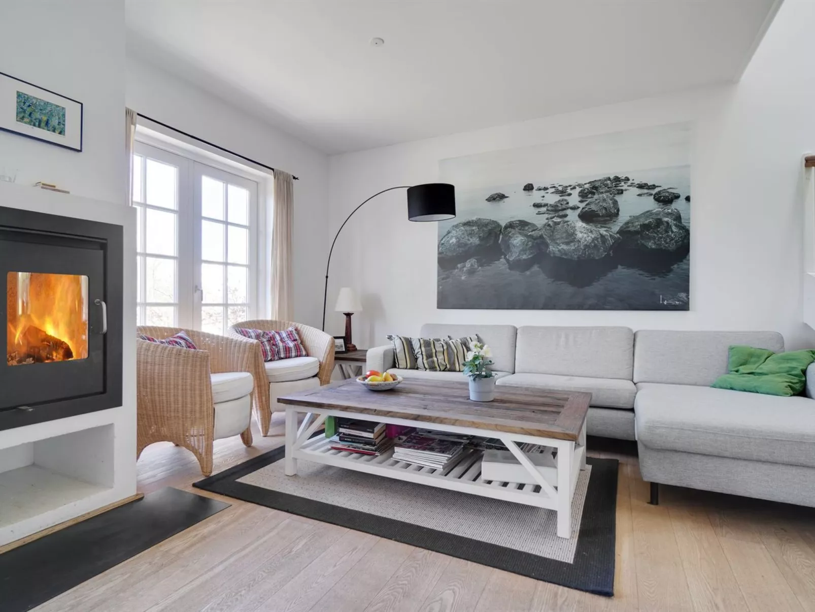 "Anniek" - 1km to the fjord-Inside