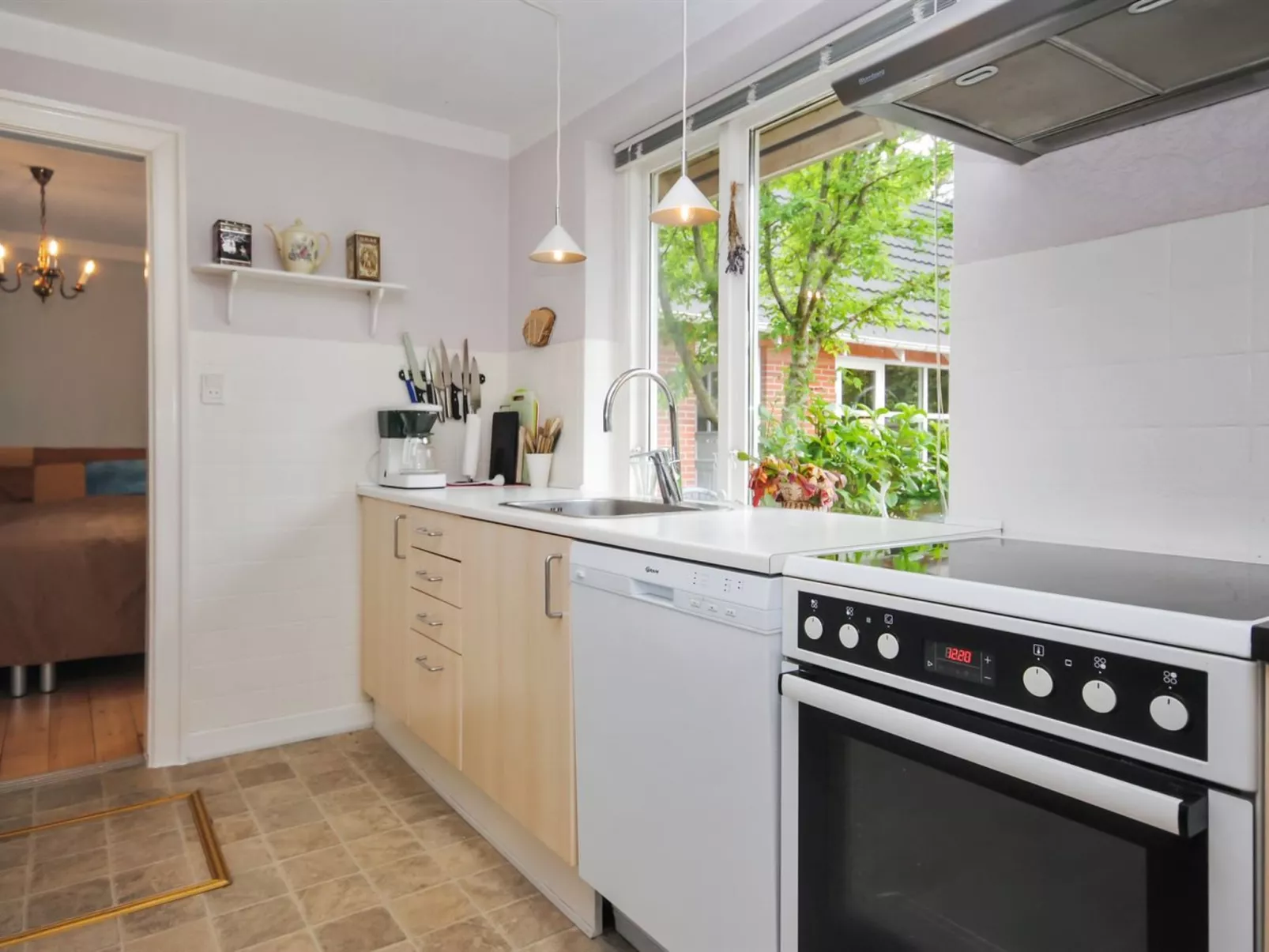 "Ludovic" - 7km from the sea-Inside