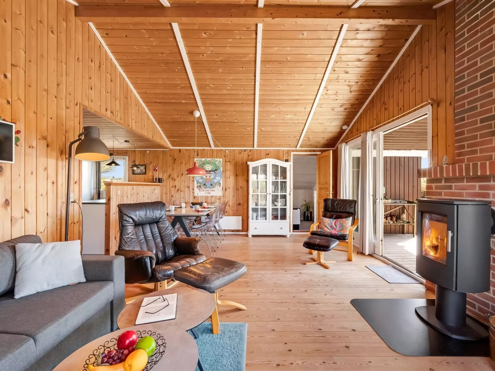 "Brigit" - 200m from the sea-Inside