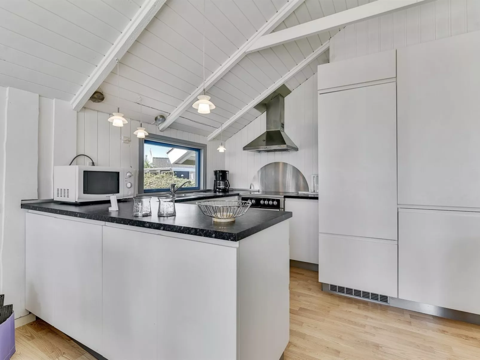 "Katrina" - 50m to the fjord-Inside