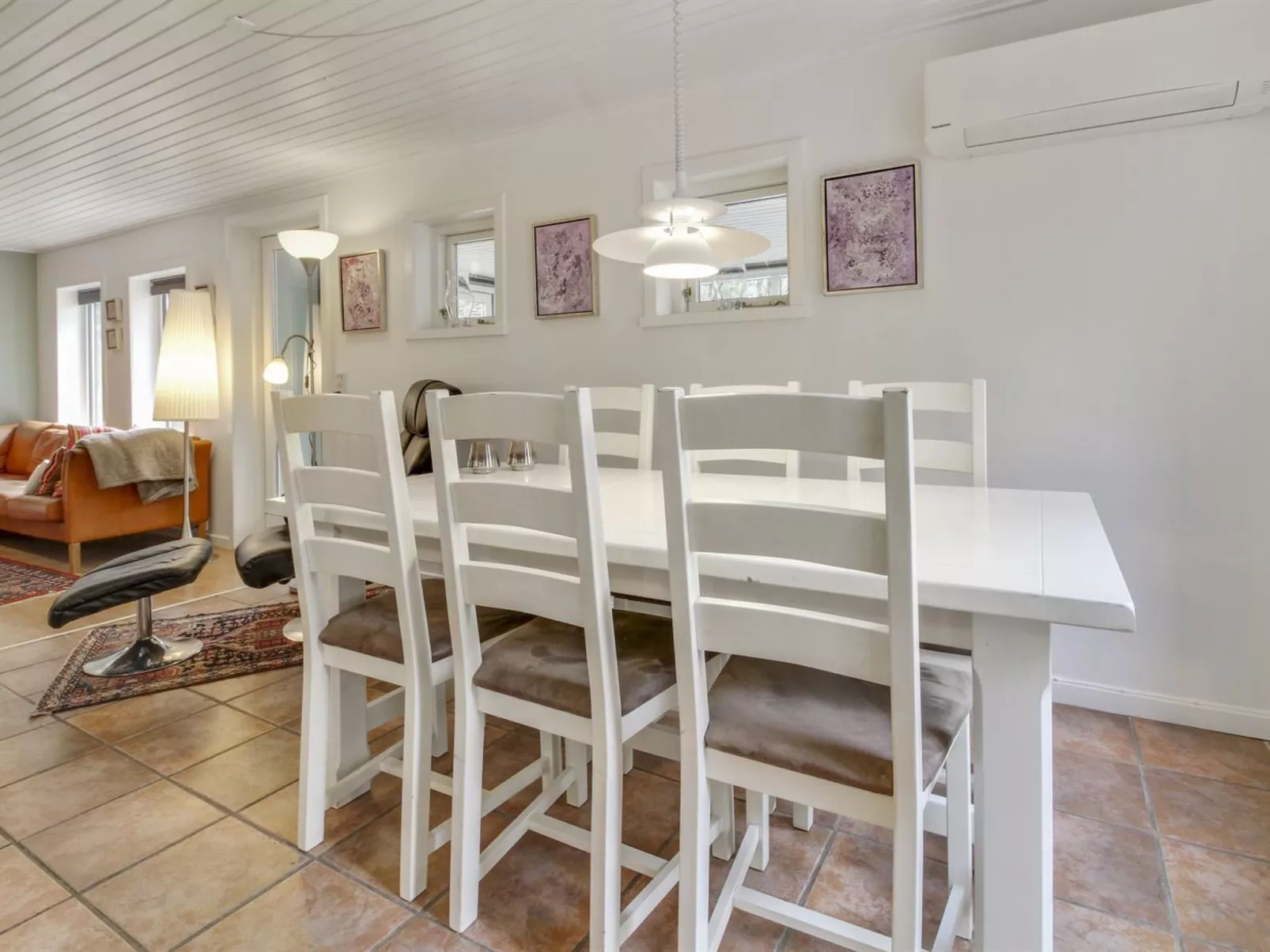 "Josina" - 32km from the sea-Dedans