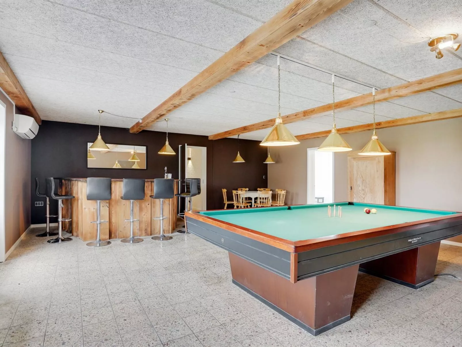 "Melin" - 7km from the sea-Dedans