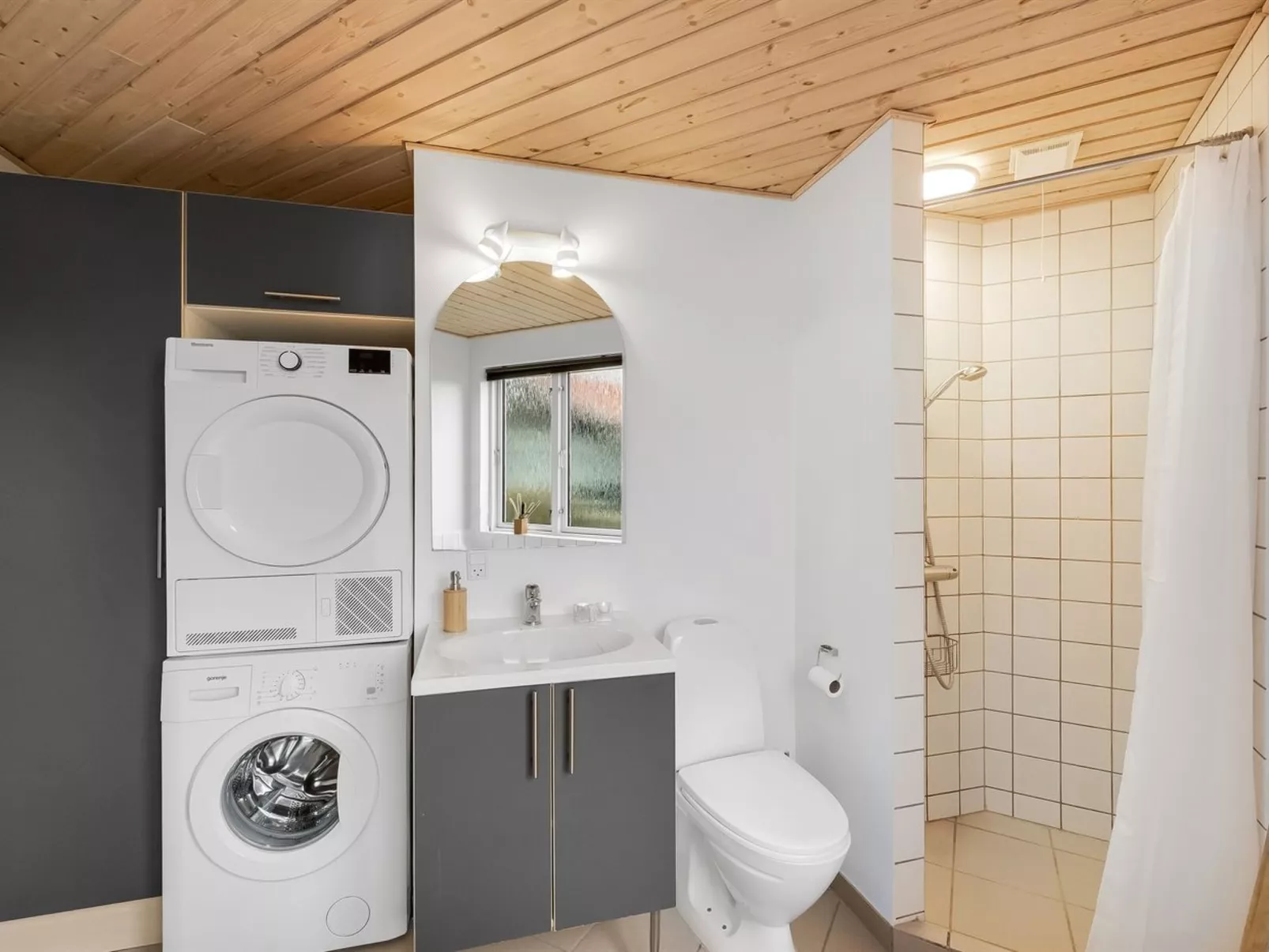 "Sylwia" -  from the sea-Dedans