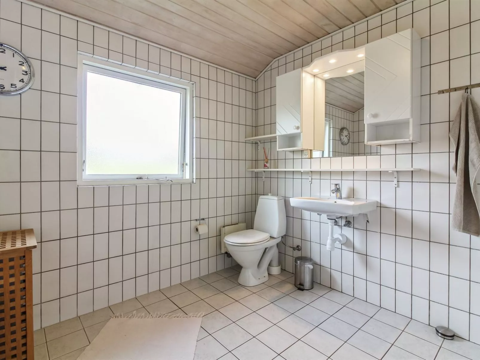 "Aike" - 400m from the sea-Inside