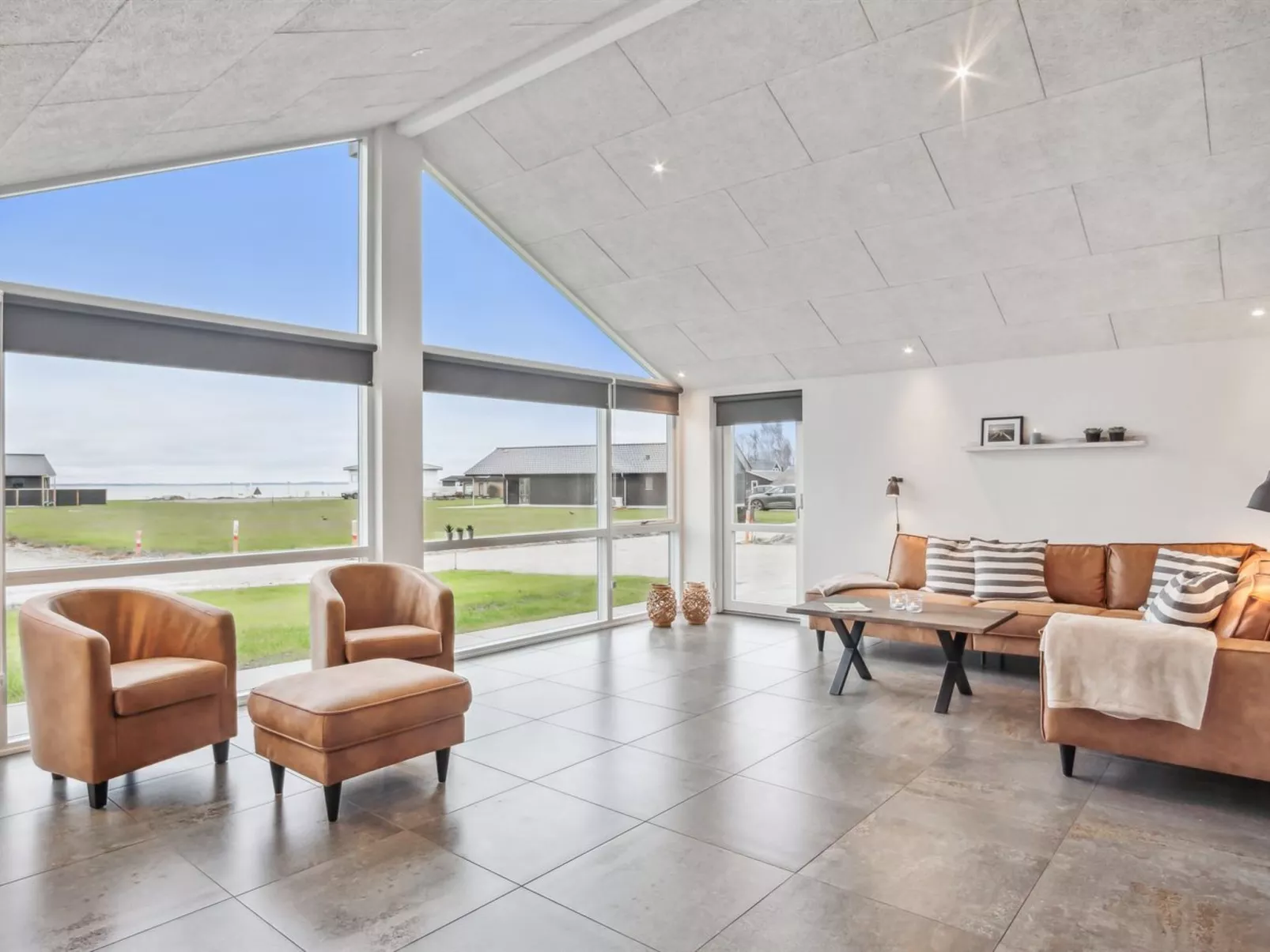 "Clare" - 100m from the sea-Outside