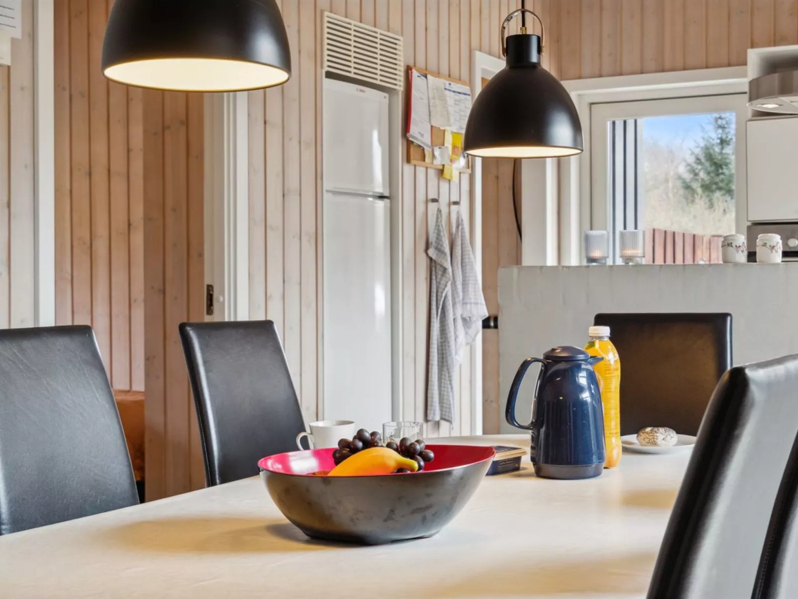 "Elif" - 30km from the sea-Drinnen