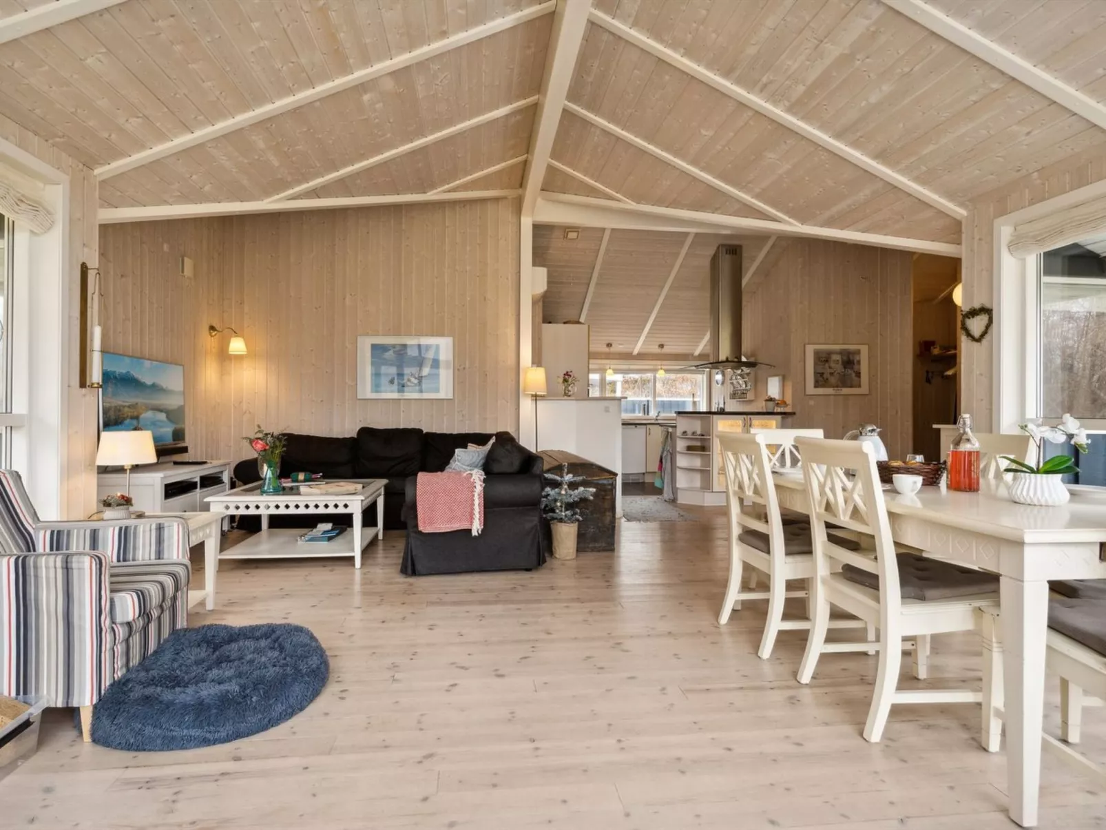 "Fatima" - 400m from the sea-Inside